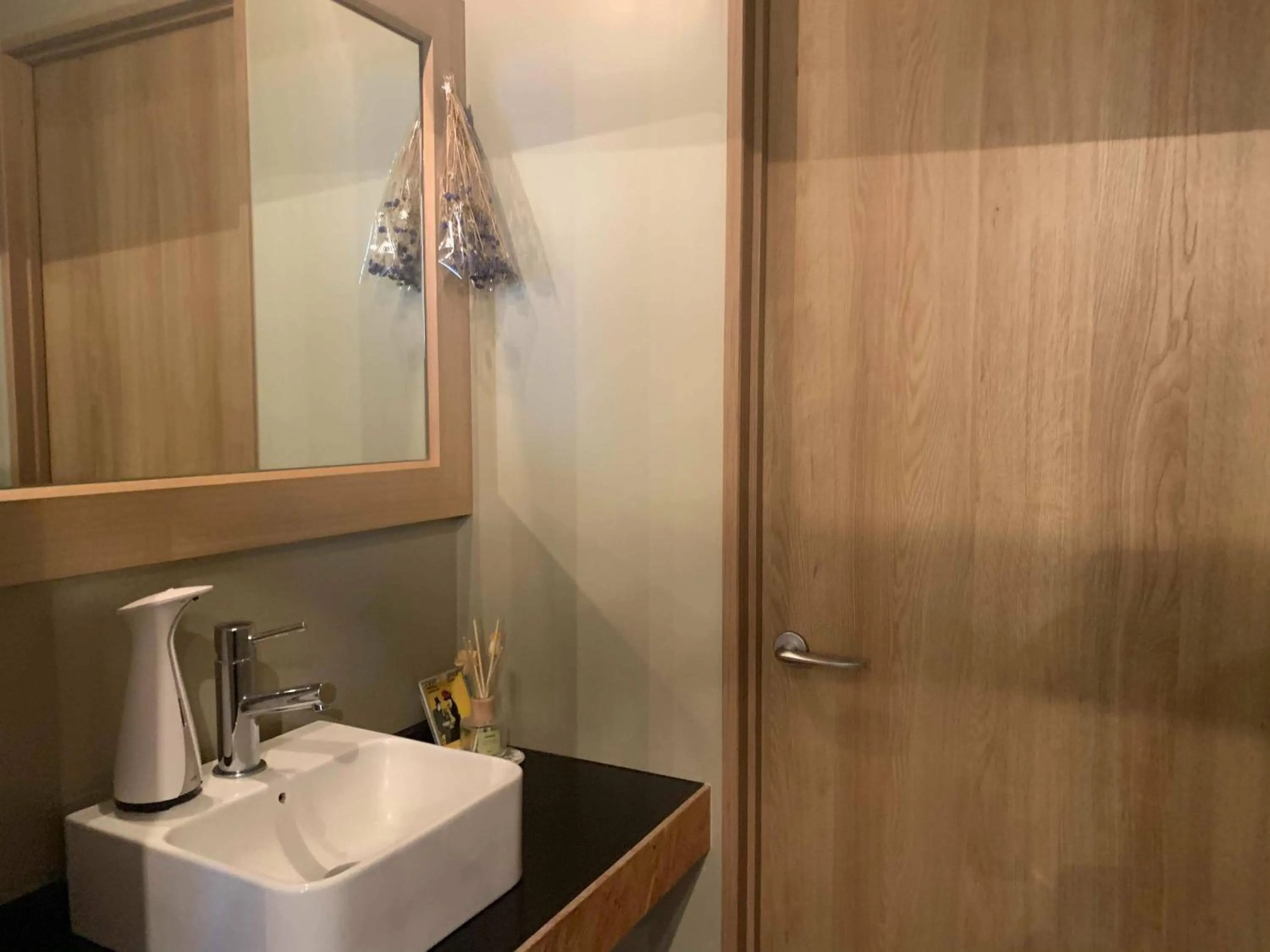 Good Diner Inn Copain