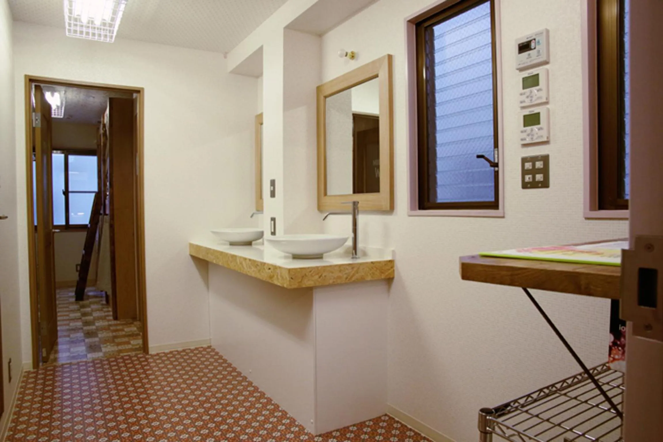 Bathroom in Good Diner Inn Copain