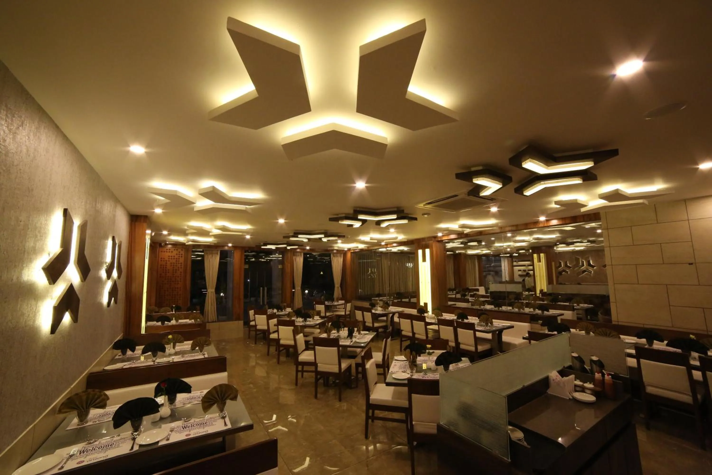 Restaurant/places to eat in Hotel Arizona Inn