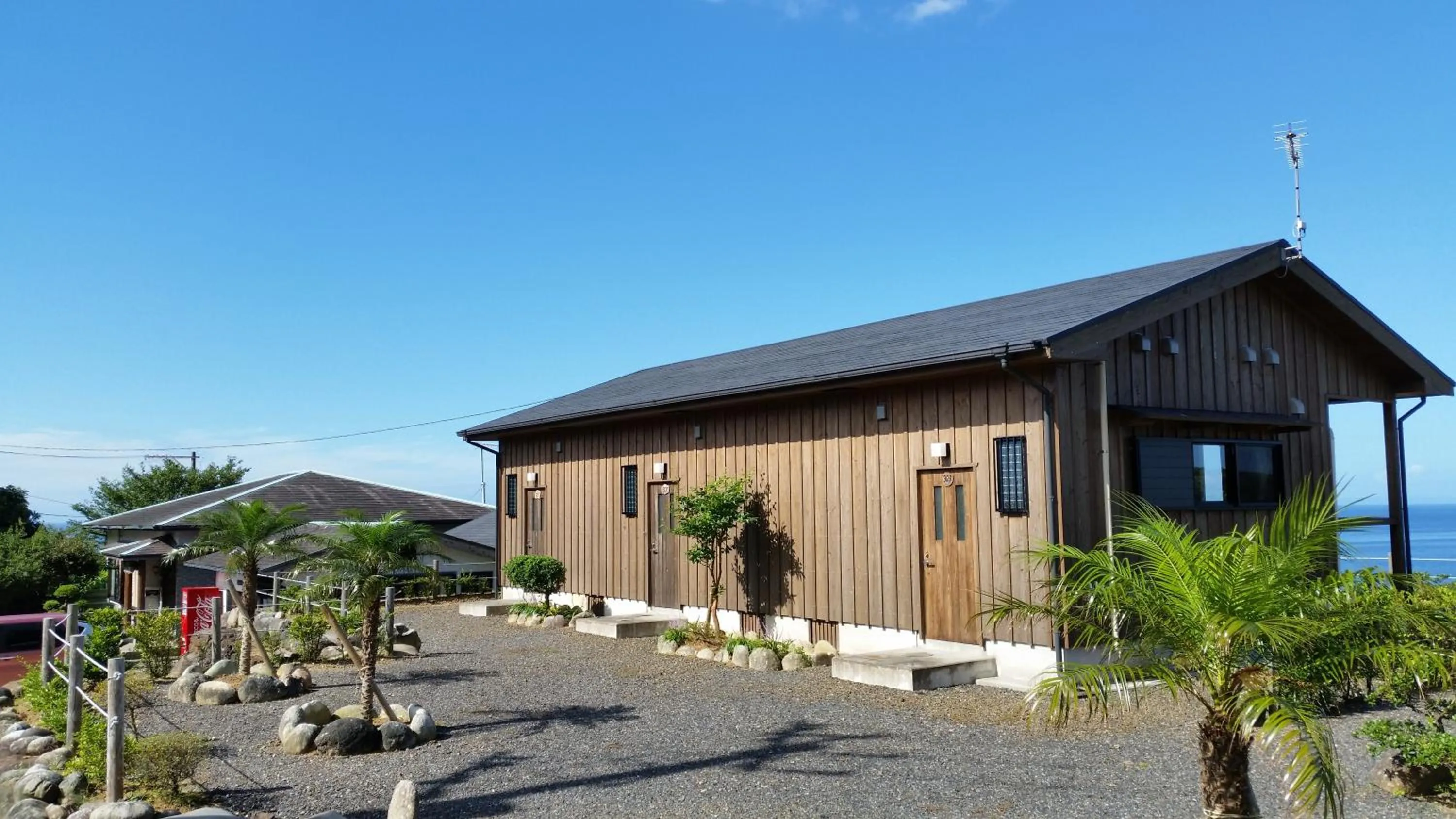 Facade/entrance in Minnsyuku Yakushimaya