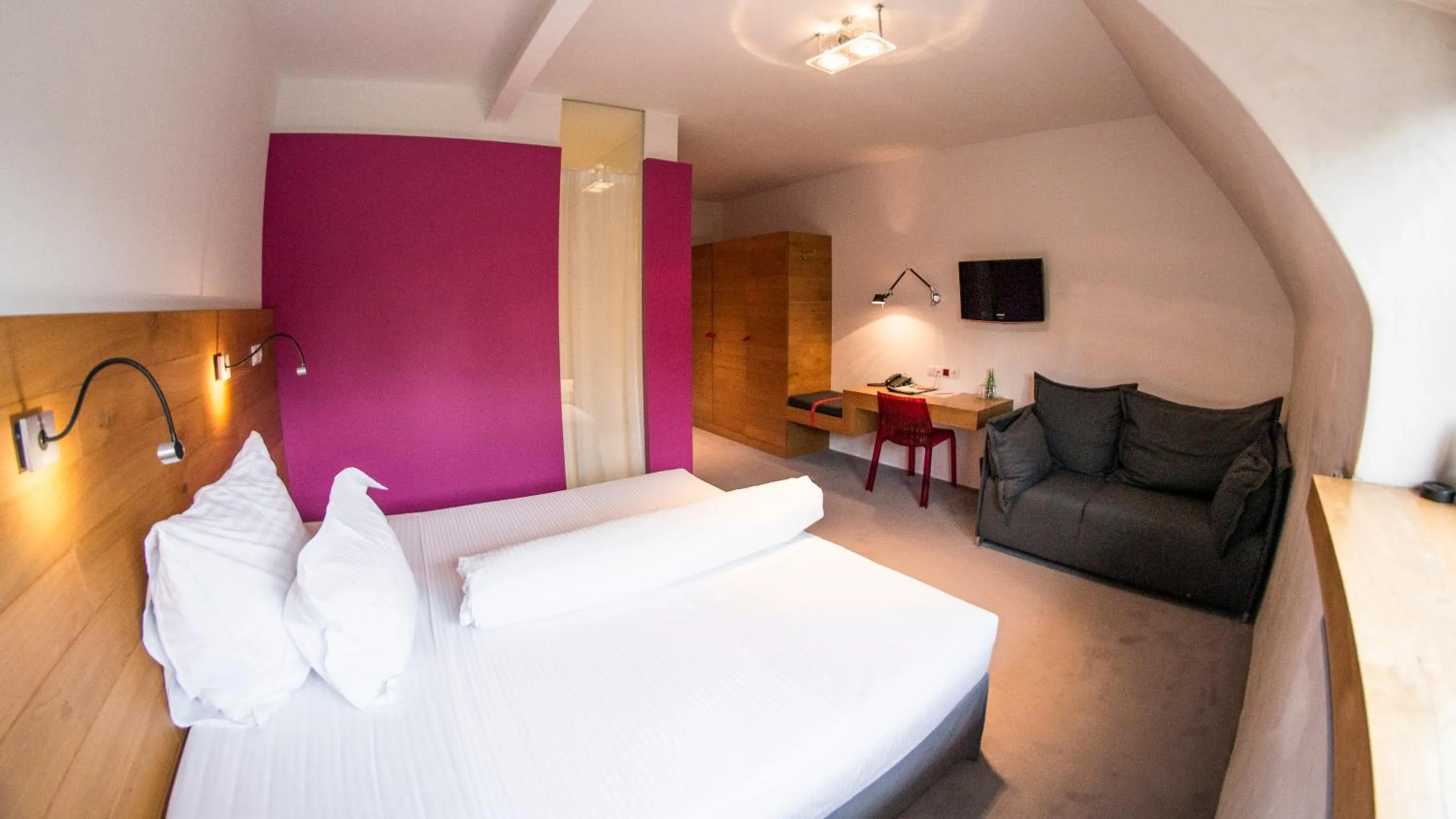 Bed in HOT_elarnia Hotel & Spa