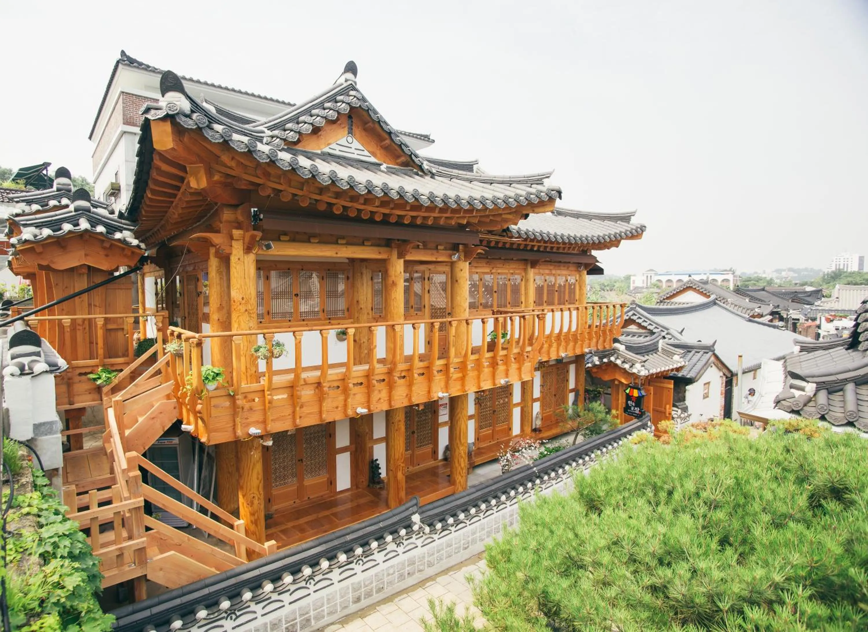 Other in Laon Hanok Gguljam