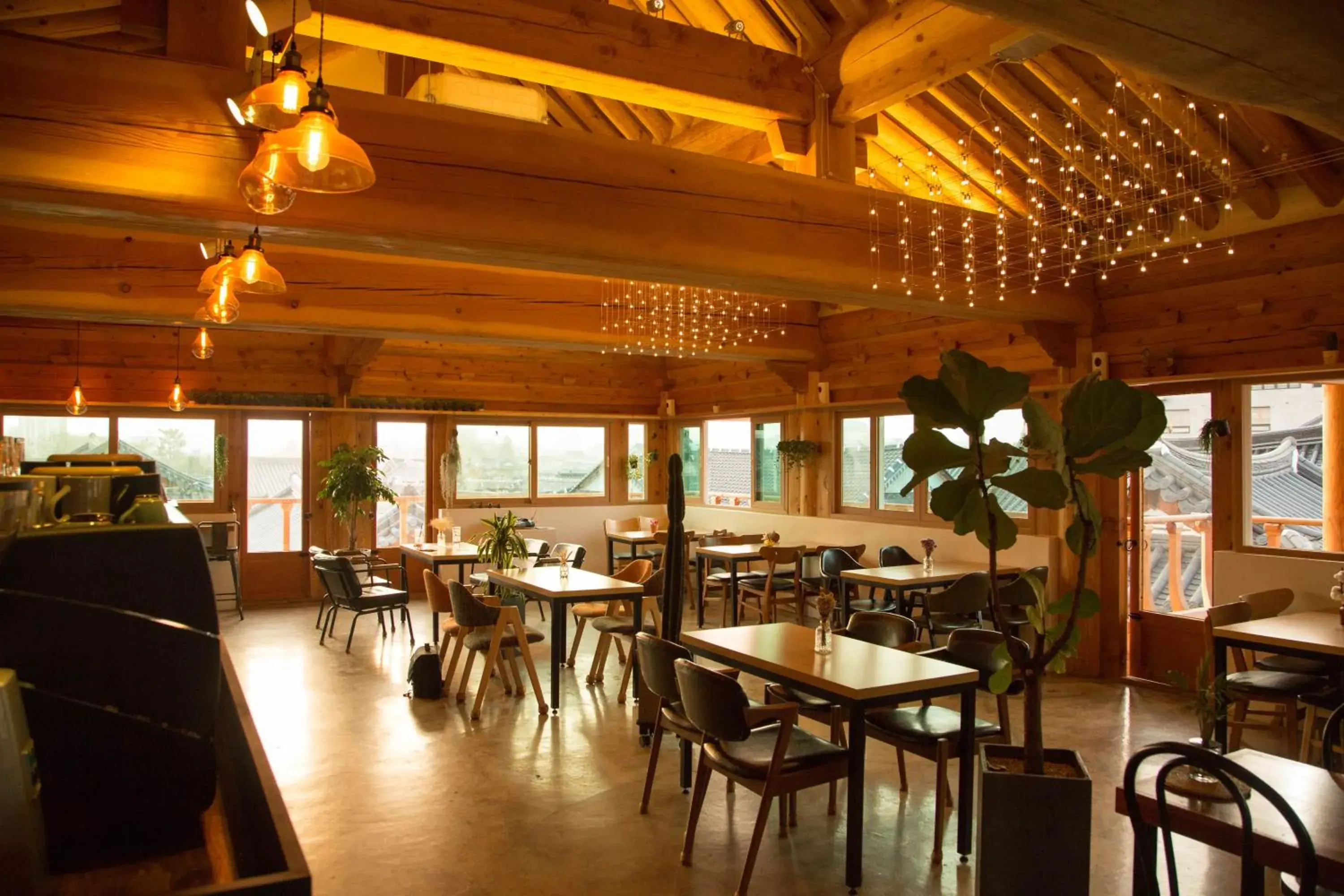 Lounge or bar in Laon Hanok Gguljam Lounge or bar in Laon Hanok Gguljam