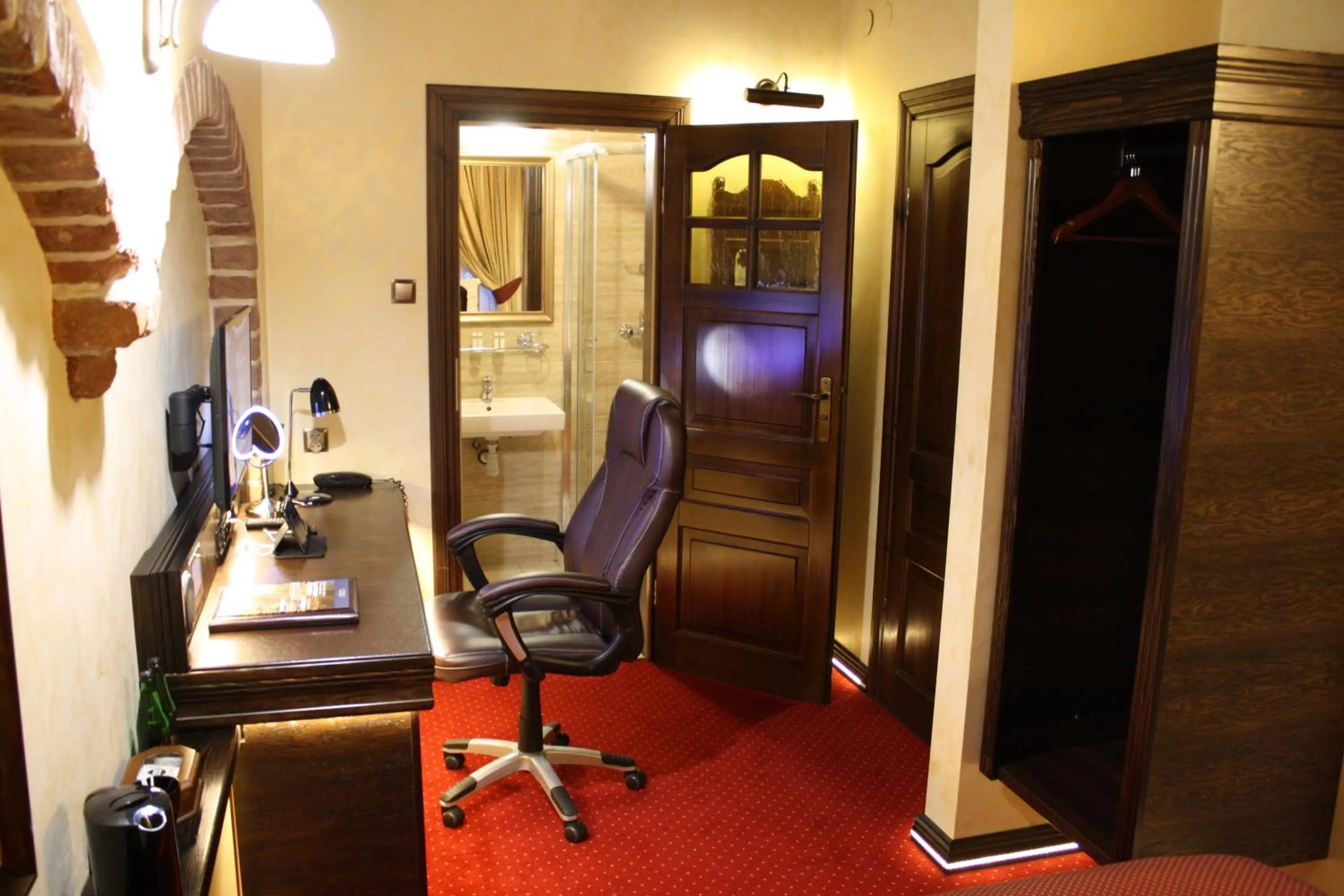 Photo of the whole room in Hotel Petite Fleur - Adults only ! Air-Conditioning !