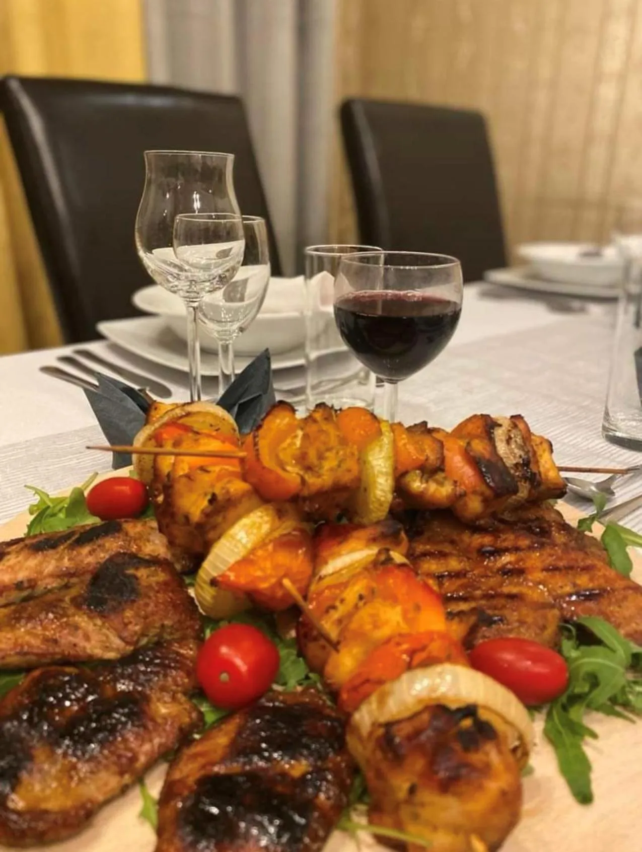 Restaurant/places to eat in Hotel i Restauracja Castle