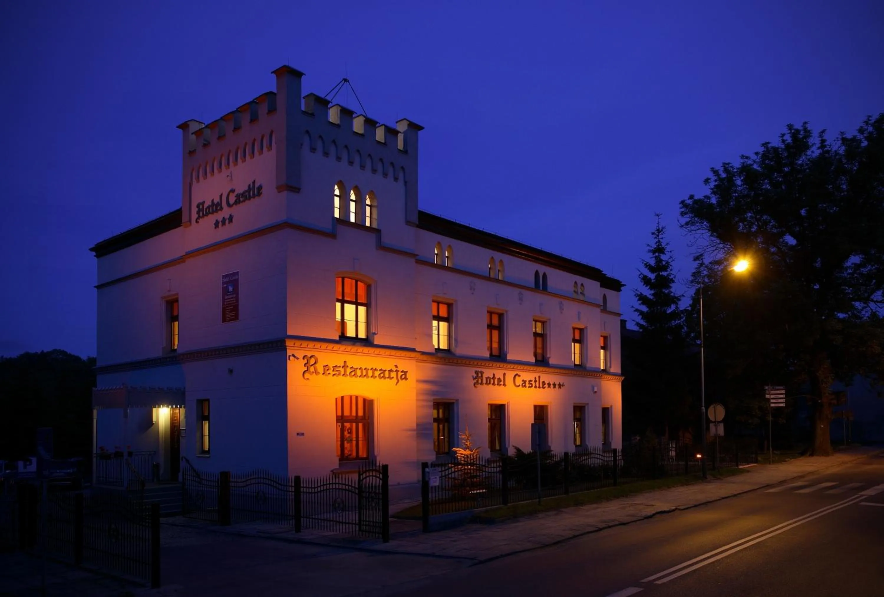 Facade/entrance in Hotel i Restauracja Castle