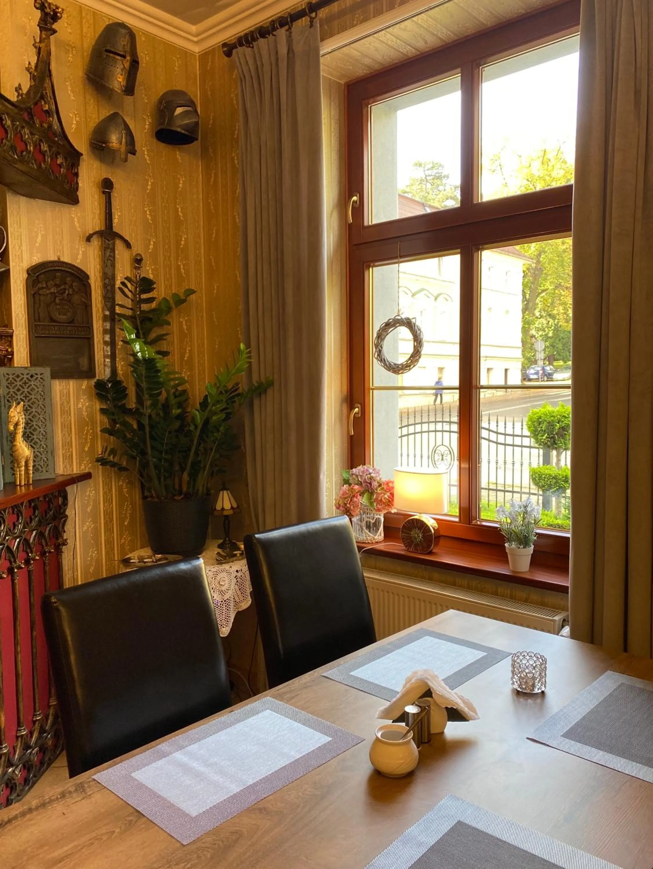 Restaurant/places to eat in Hotel i Restauracja Castle