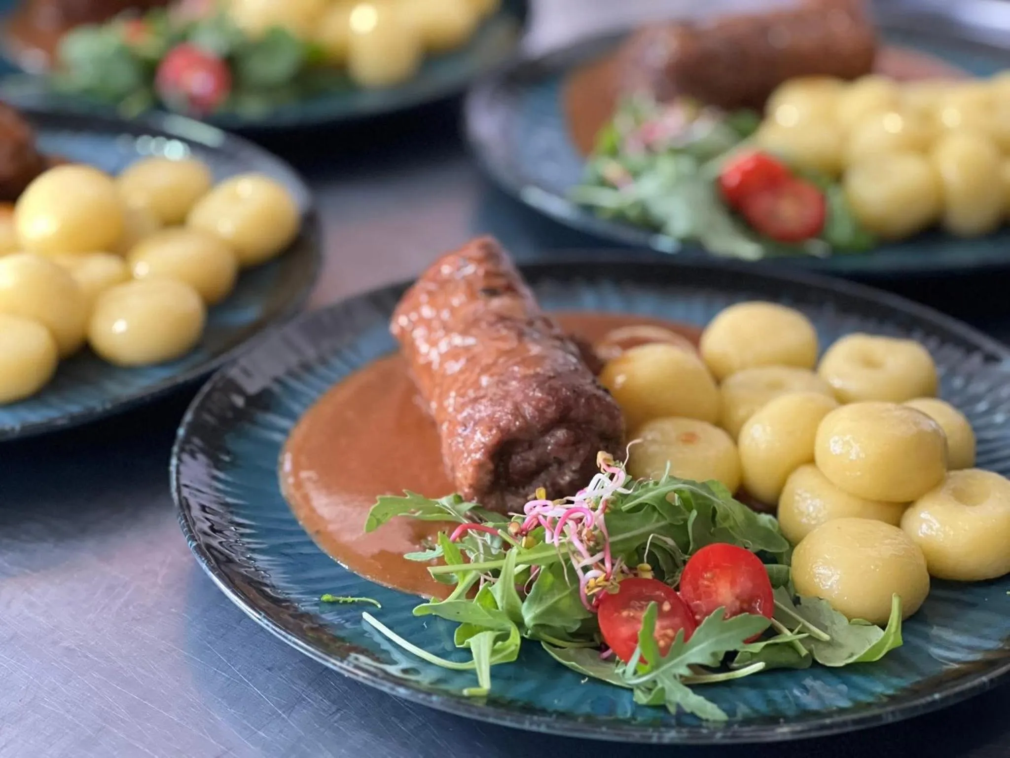 Restaurant/places to eat in Hotel i Restauracja Castle