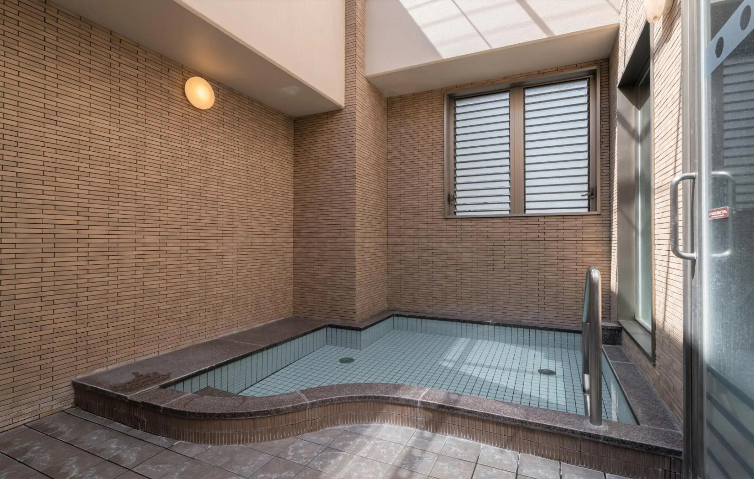 Open Air Bath in Hotel Katsuyama Premiere