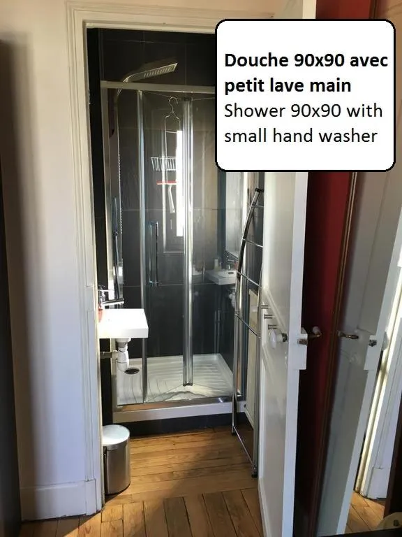 Shower in Chez Dan et Véro - Chambre d'hôte