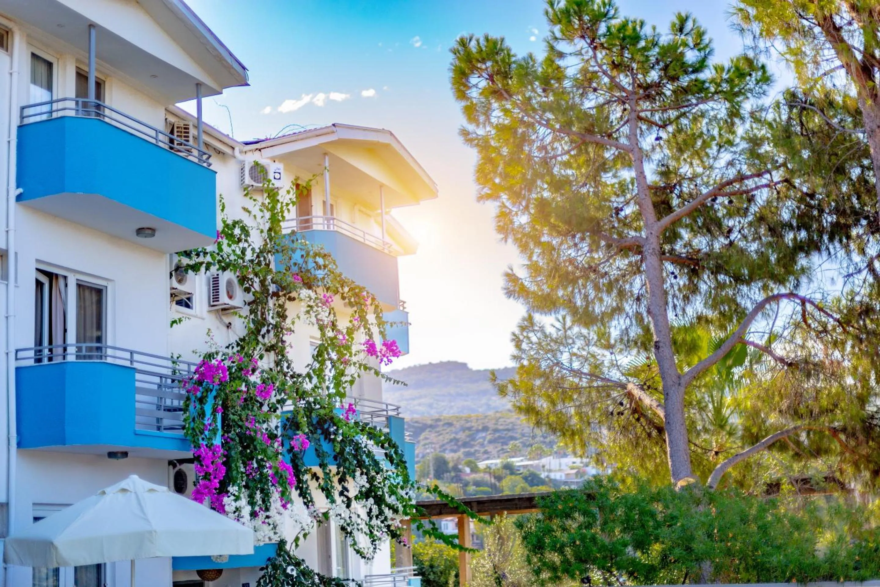 Golden Lighthouse Hotel