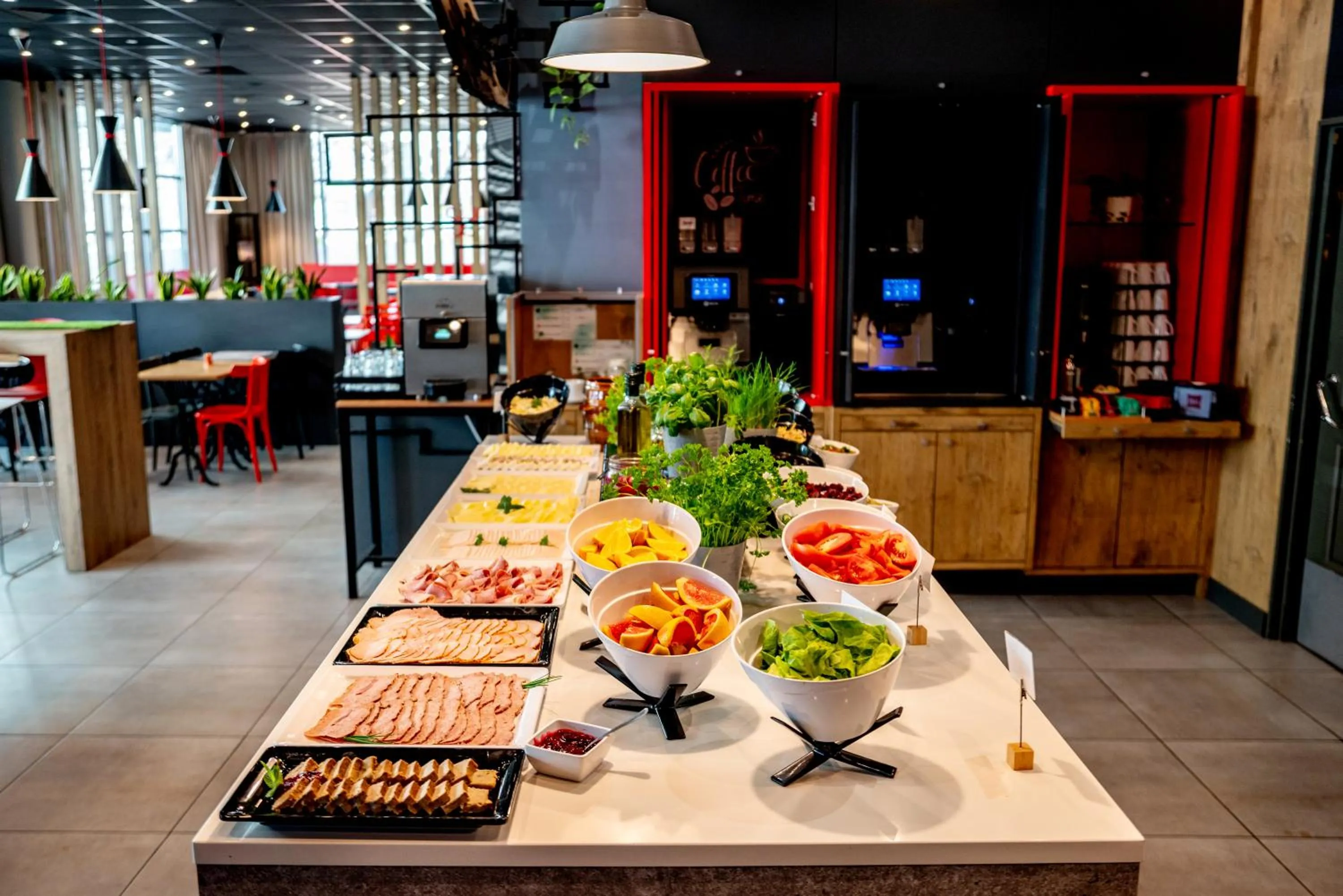 Breakfast in Ibis Poznan Stare Miasto