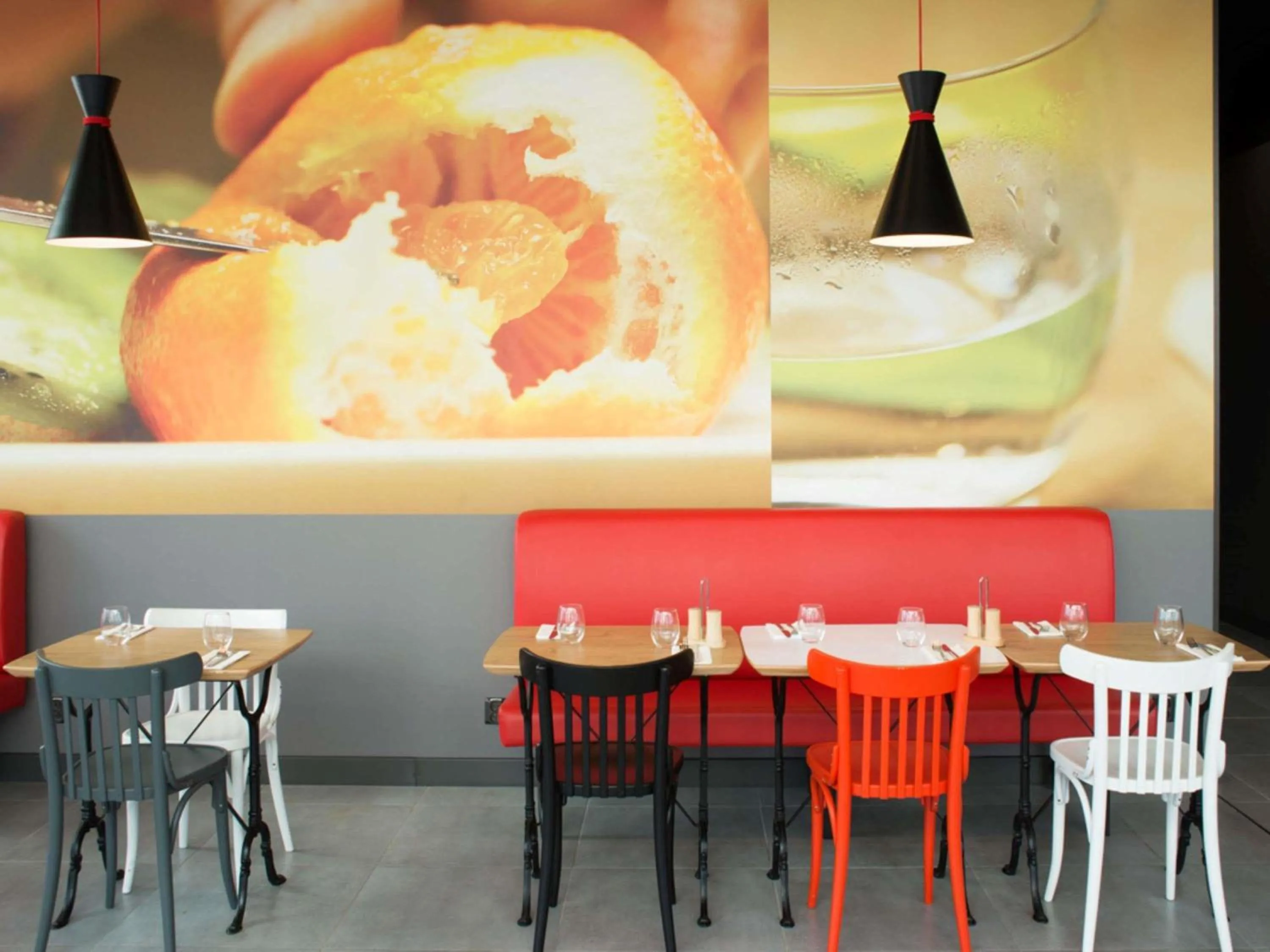 Restaurant/places to eat in Ibis Poznan Stare Miasto