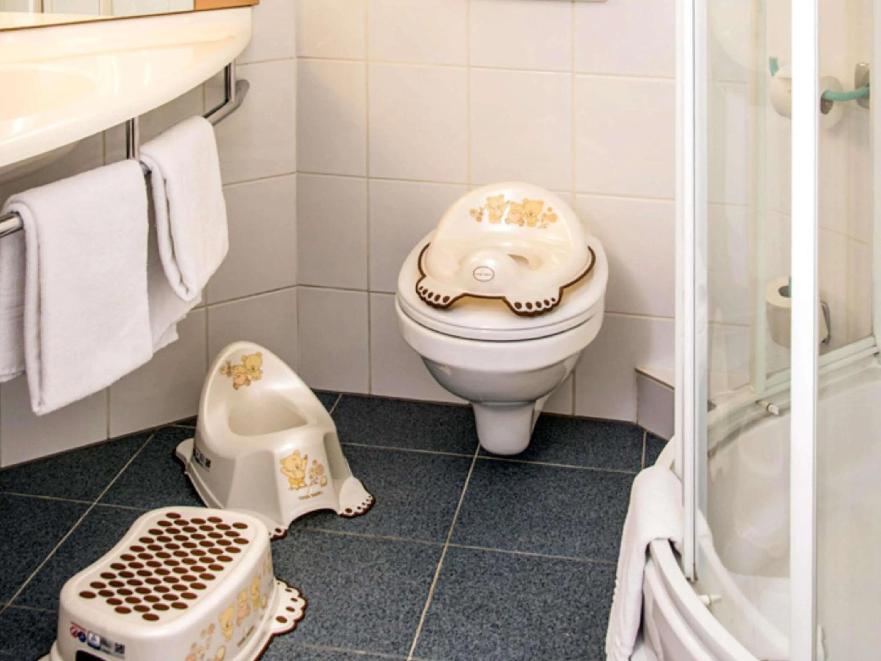 Bedroom in Ibis Poznan Stare Miasto