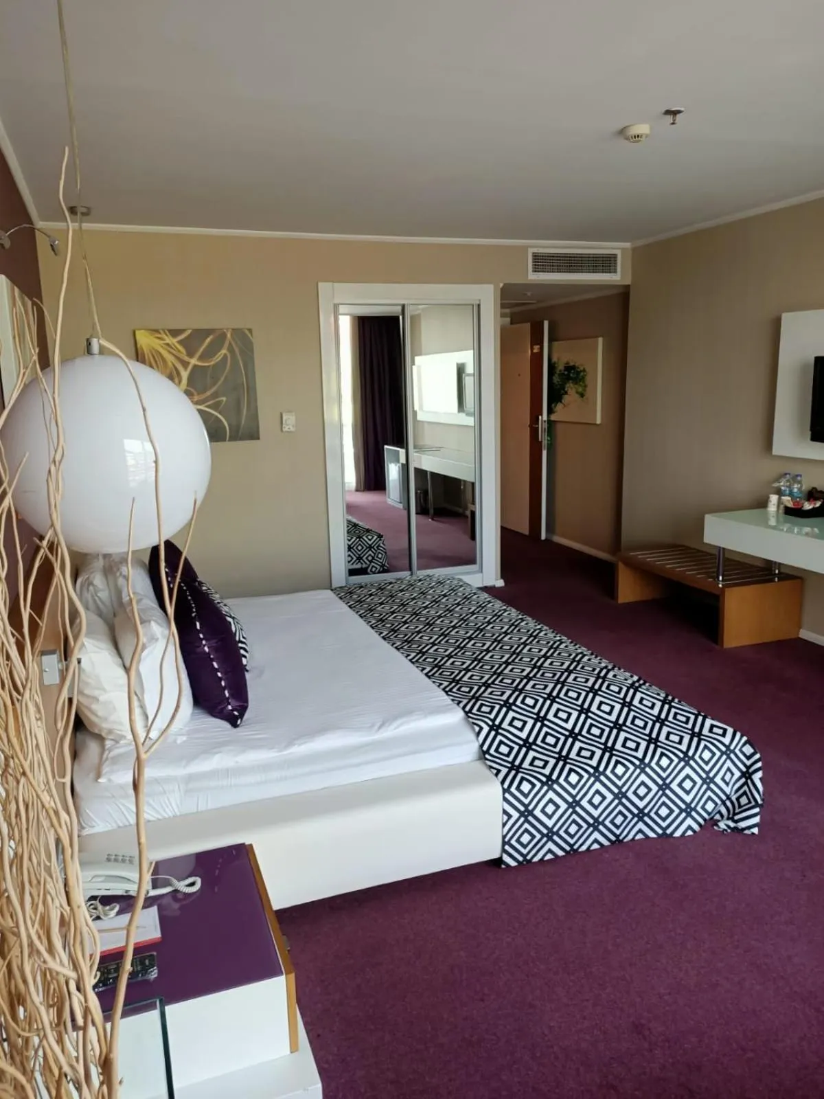 Bed in City Hotel Ankara