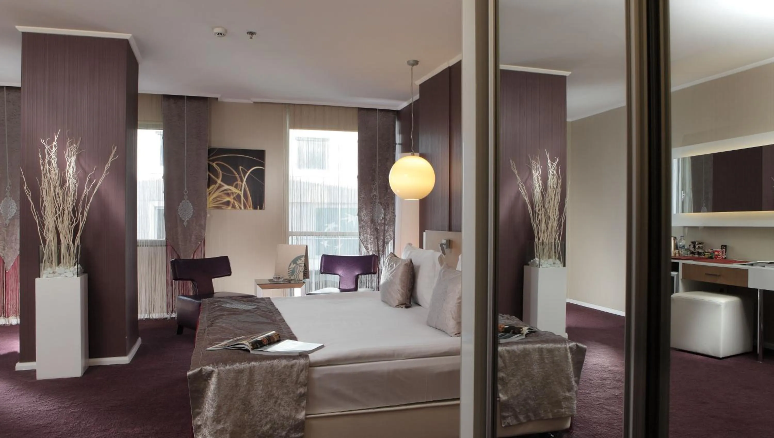 Photo of the whole room, Bed in City Hotel Ankara