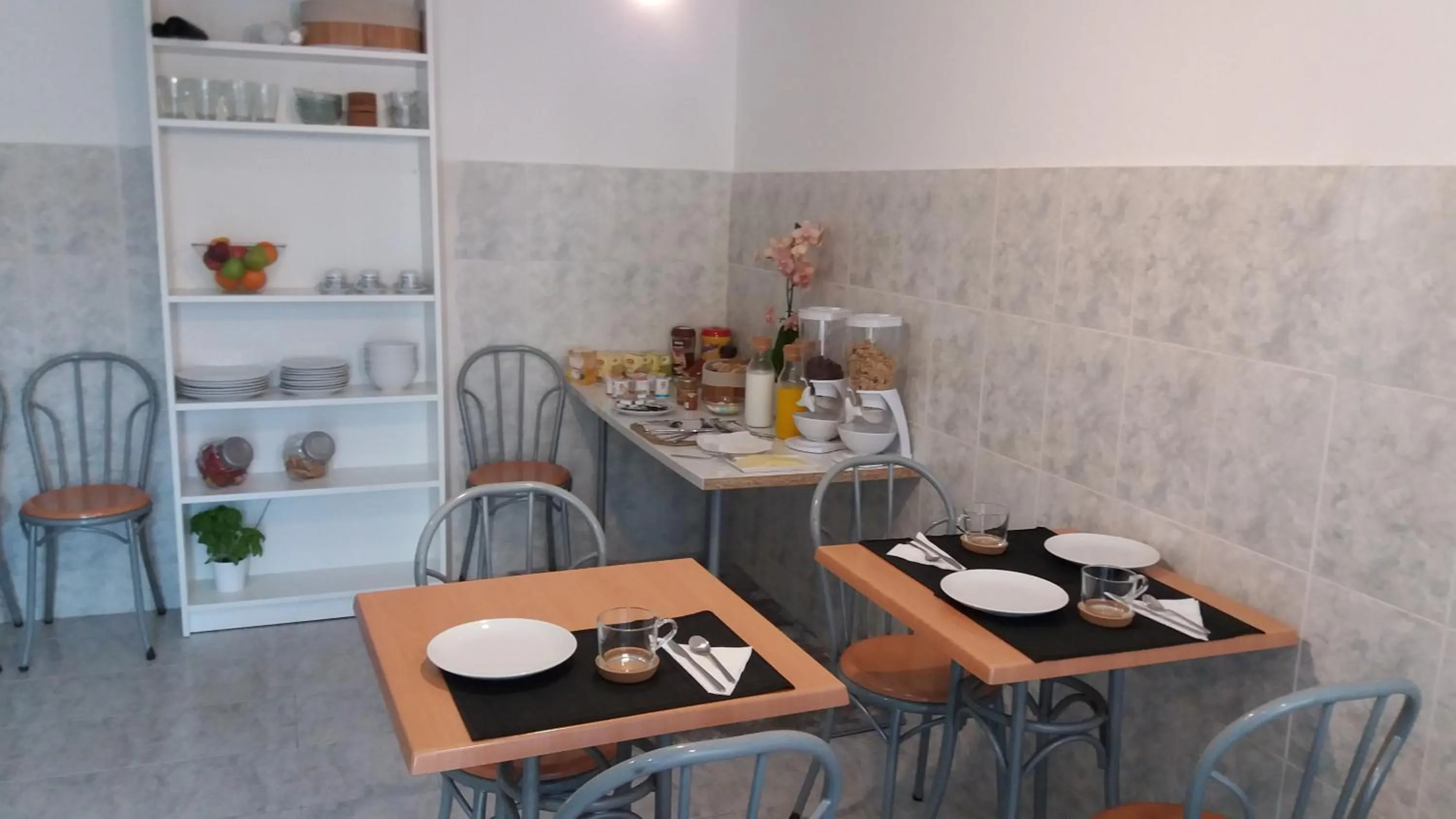 Restaurant/places to eat in Nine Senses