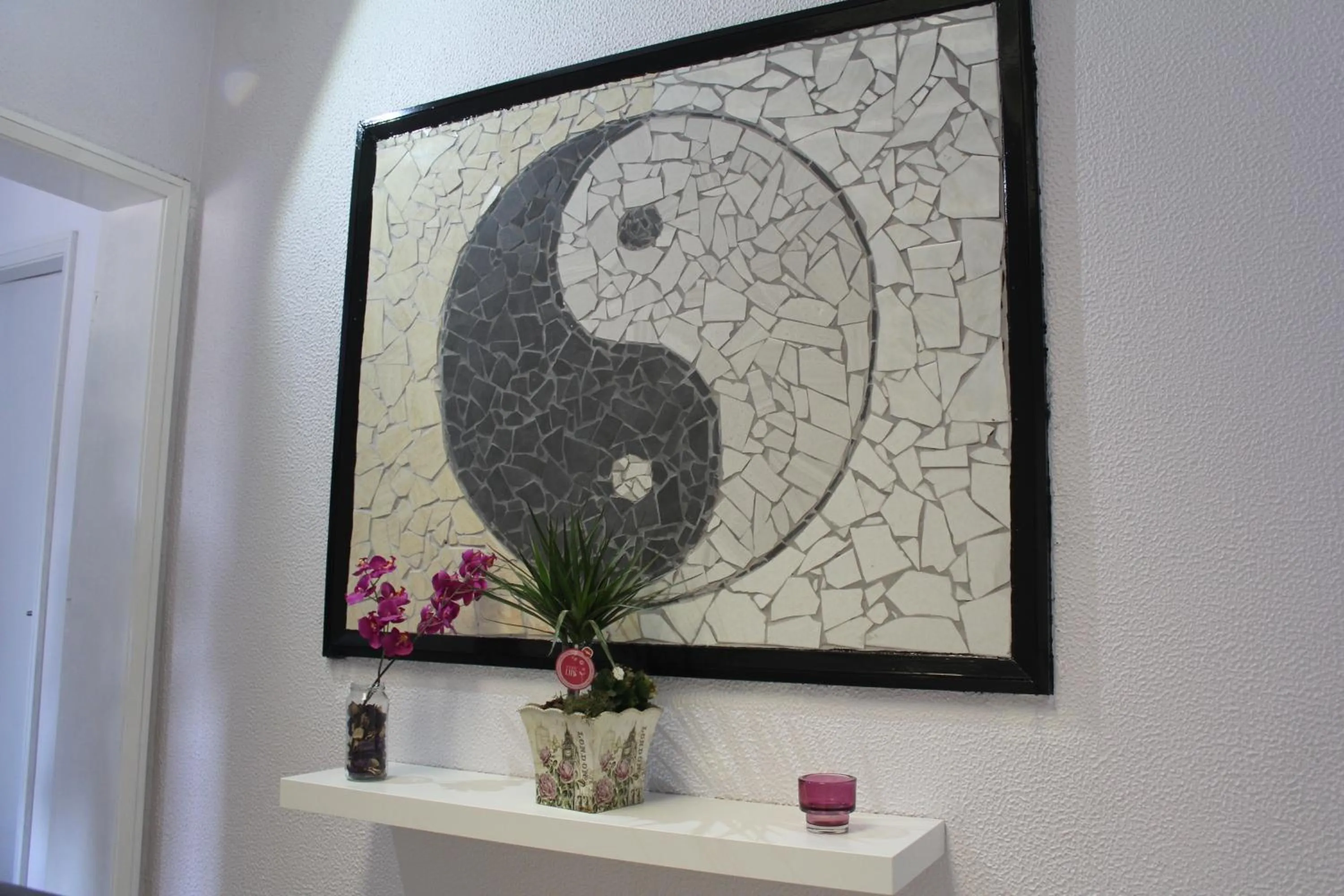 Decorative detail in Nine Senses