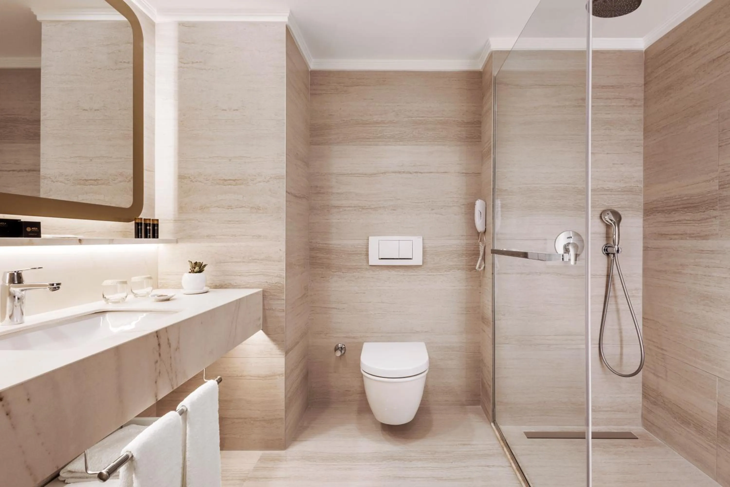 Toilet in Akka Antedon Hotel - Premium All Inclusive