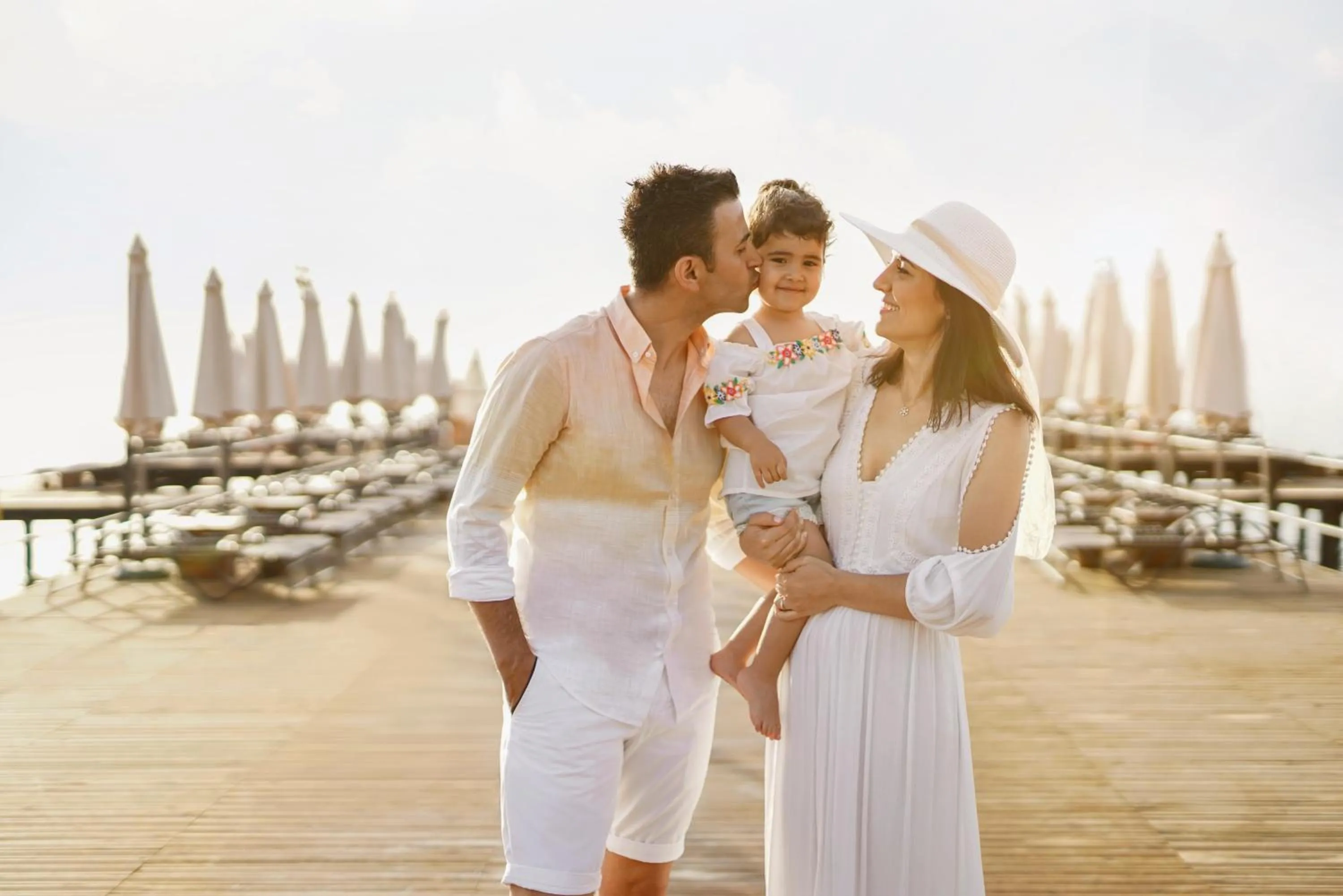 Family in Akka Antedon Hotel - Premium All Inclusive