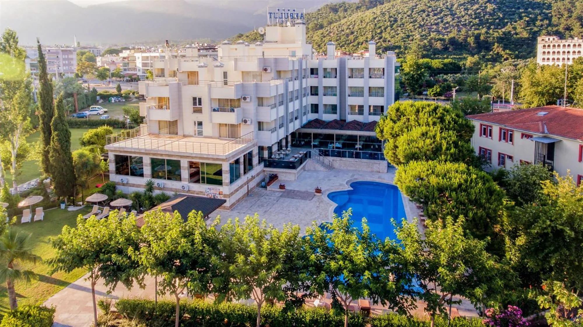 Pool view in Hotel Akbulut & Spa