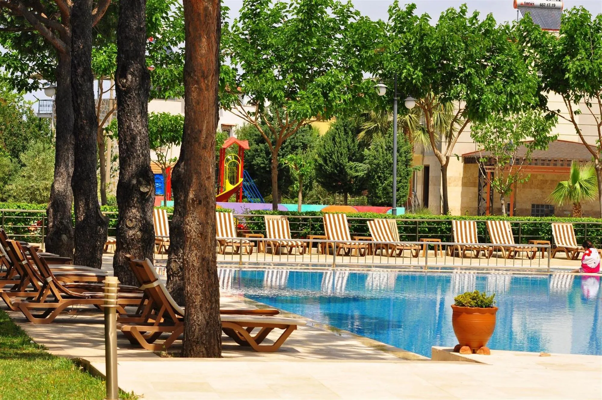 Swimming pool in Hotel Akbulut & Spa