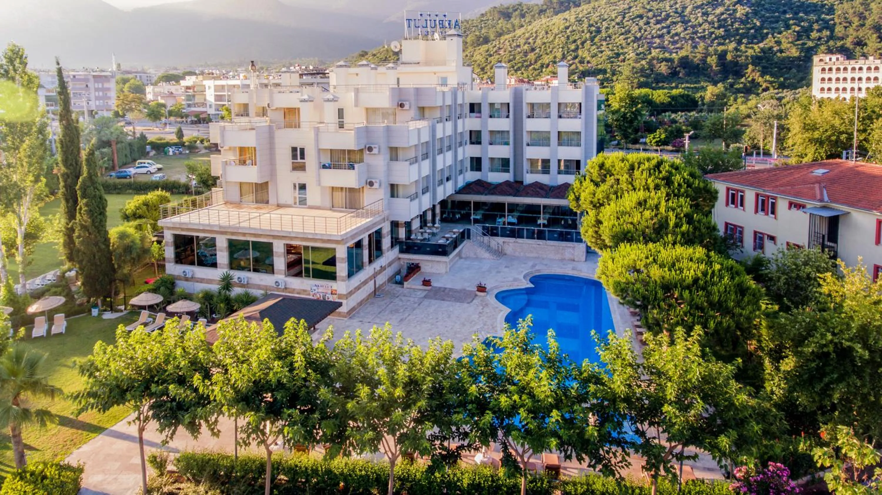 Facade/entrance in Hotel Akbulut & Spa