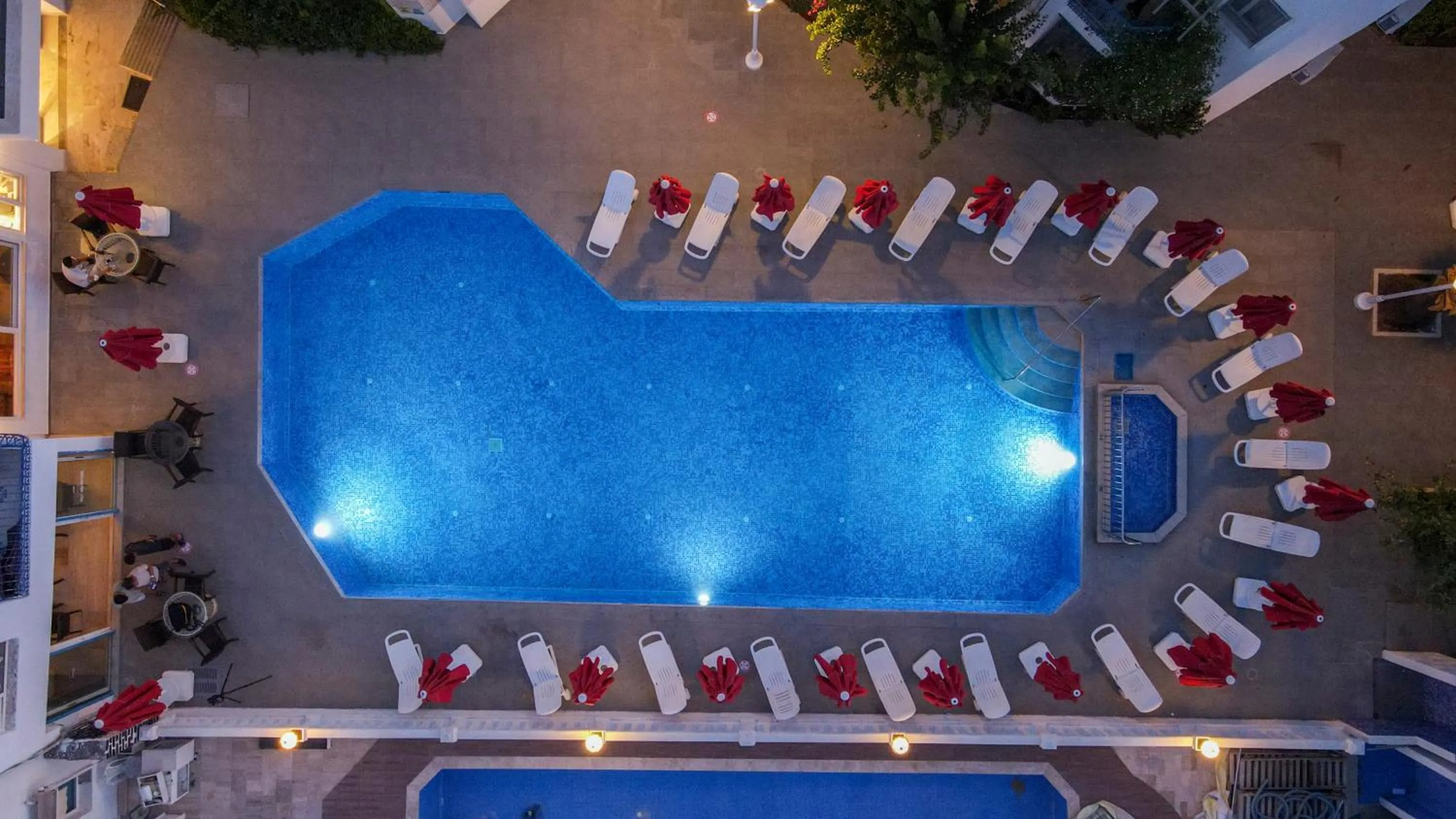 Pool view in Serhan Hotel