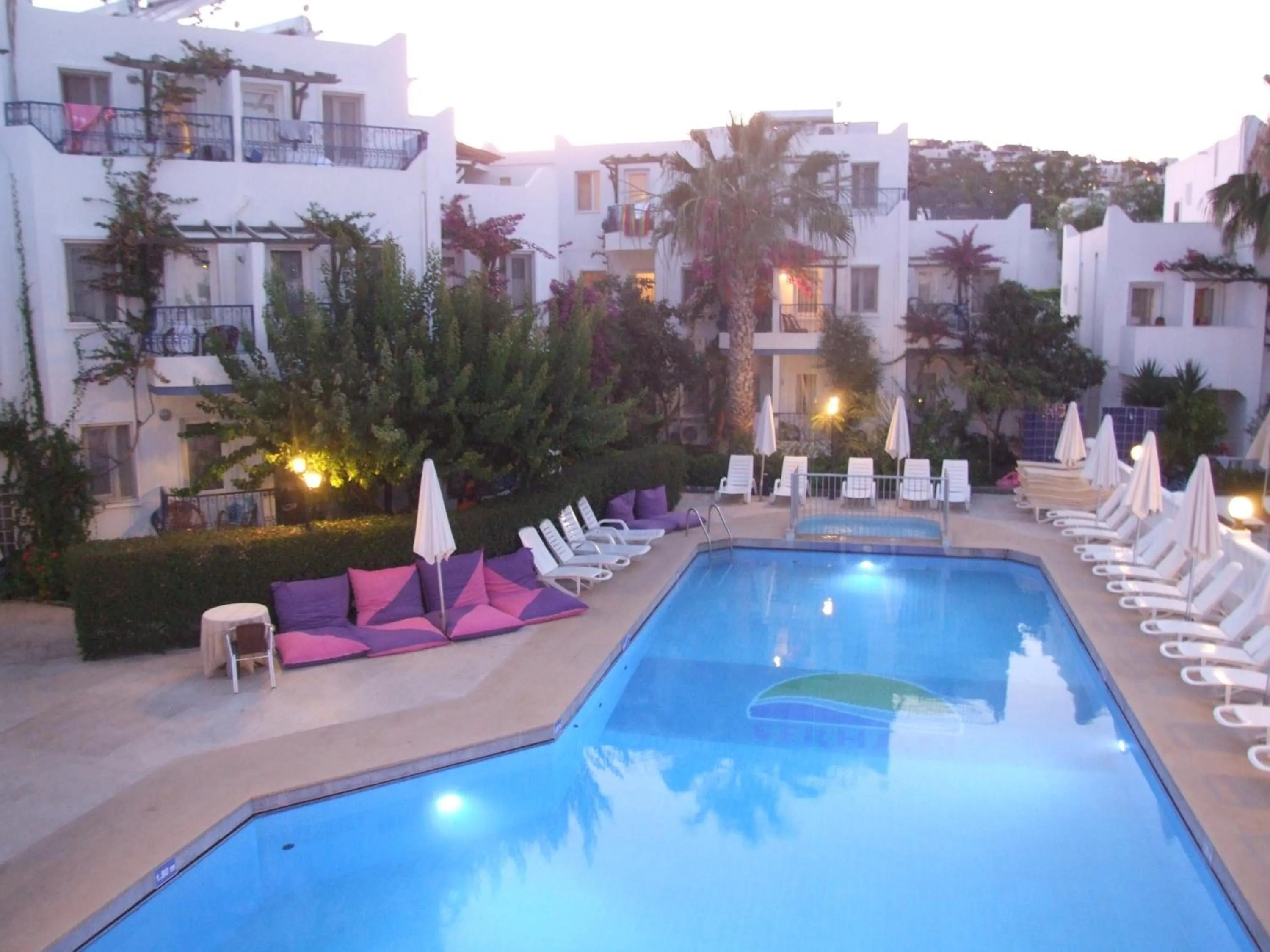 Swimming pool in Serhan Hotel