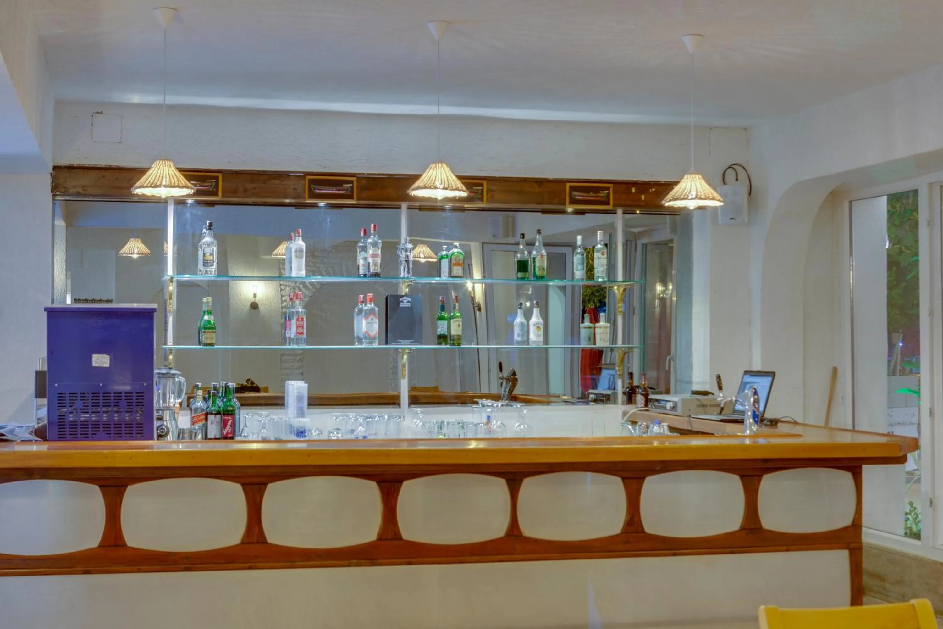 Food and drinks in Serhan Hotel