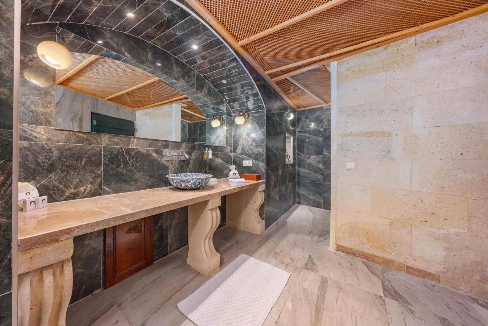 Bathroom in Taskonaklar