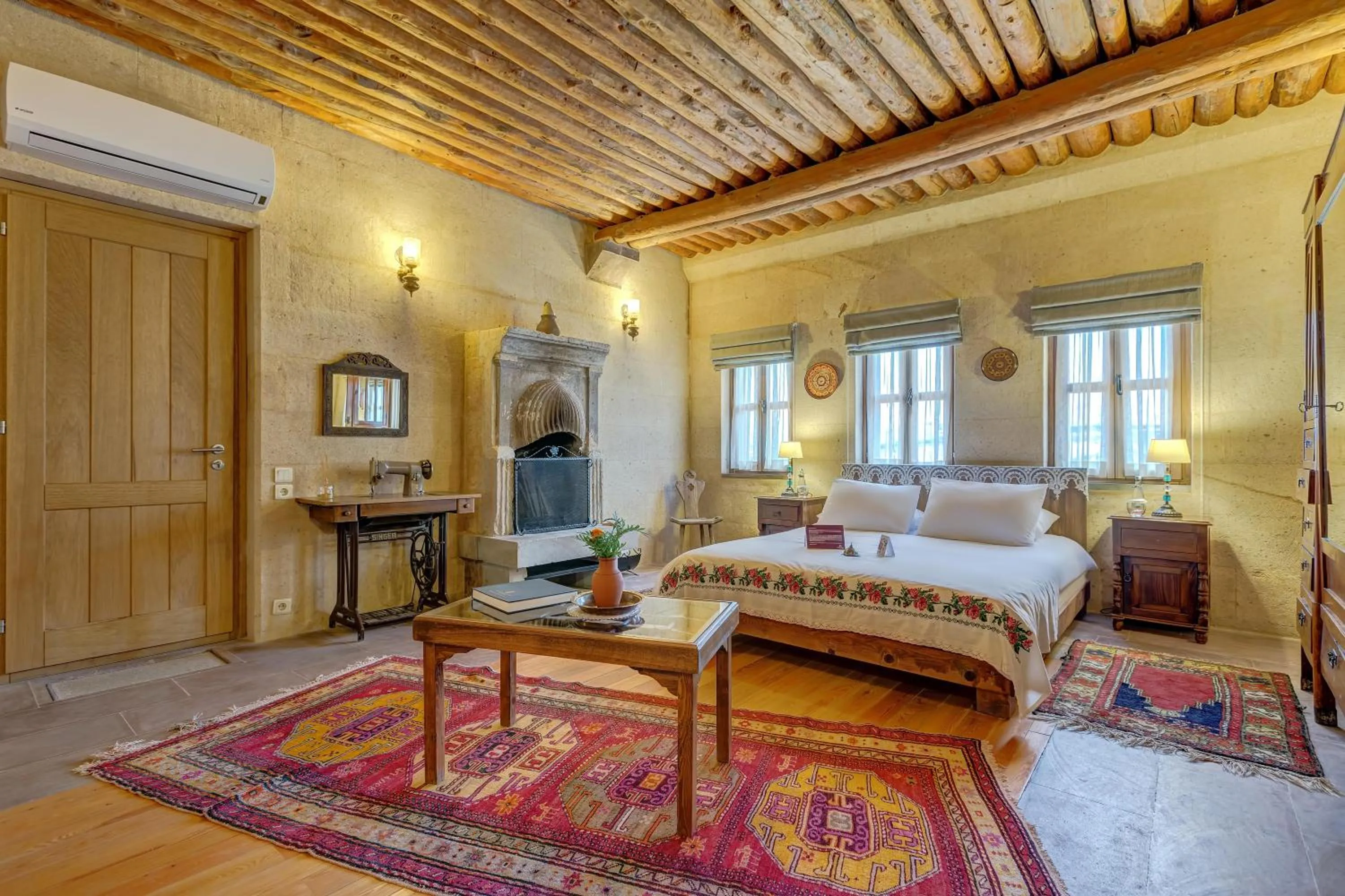 Photo of the whole room, Bed in Taskonaklar