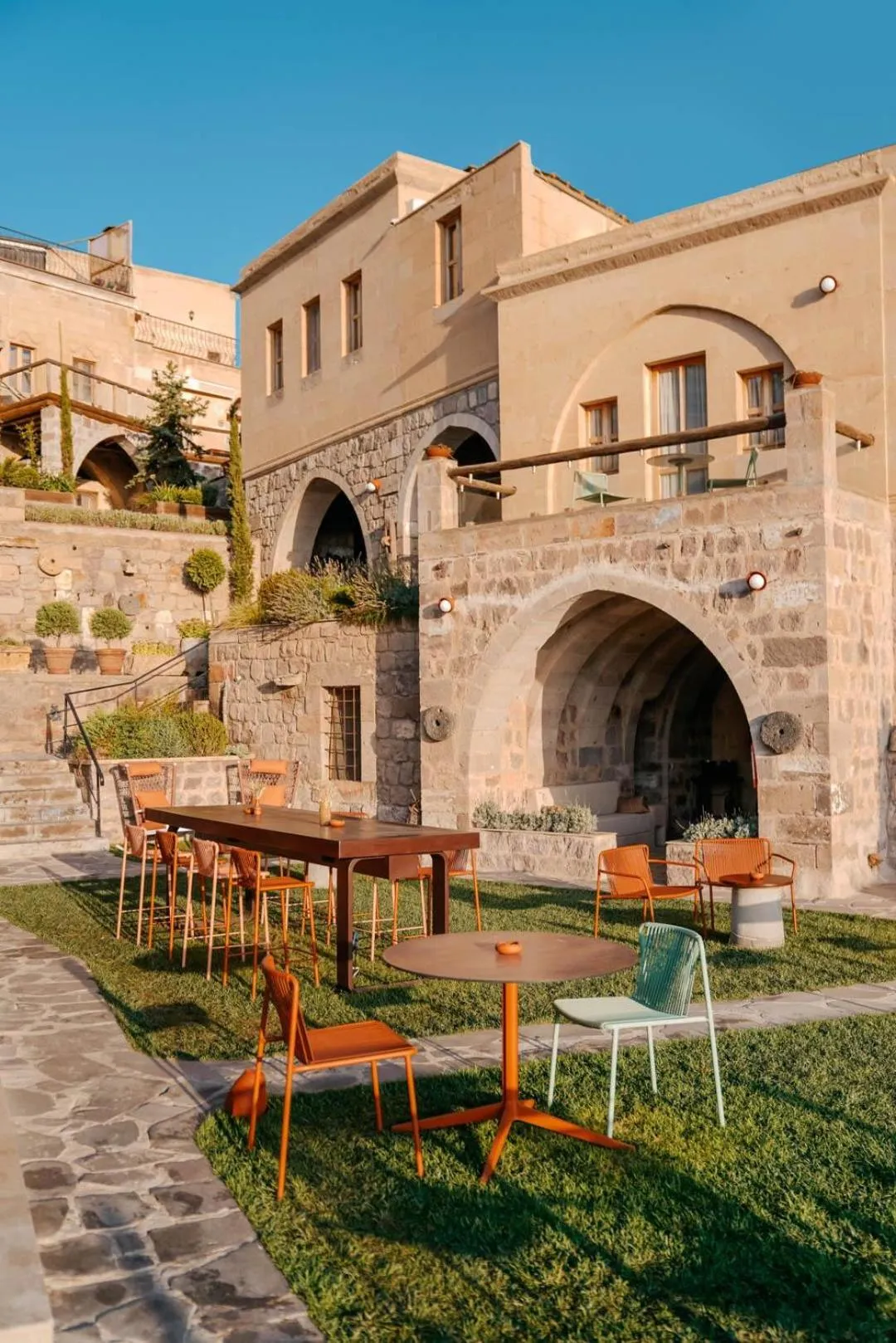 Property building in Taskonaklar