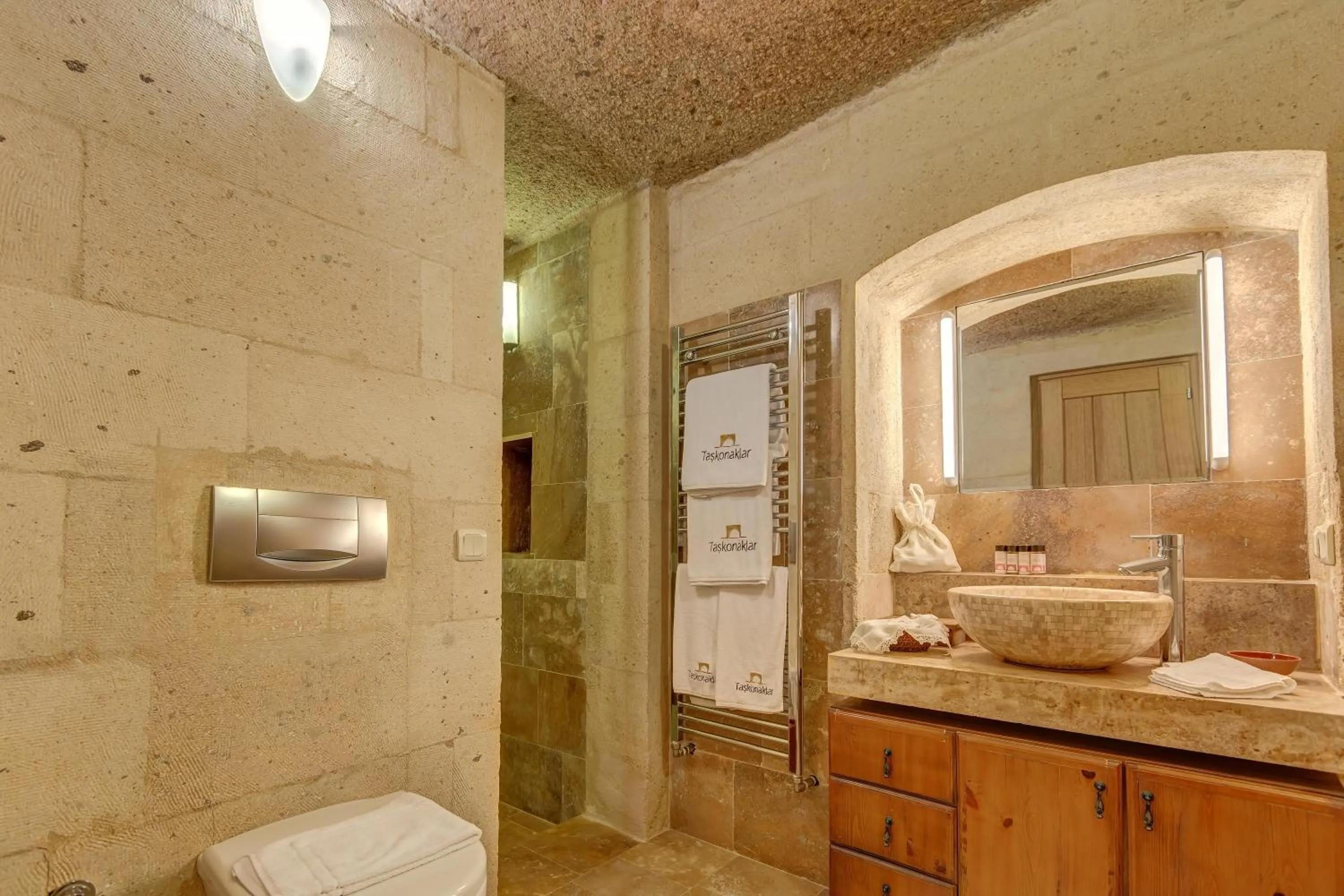 Bathroom in Taskonaklar