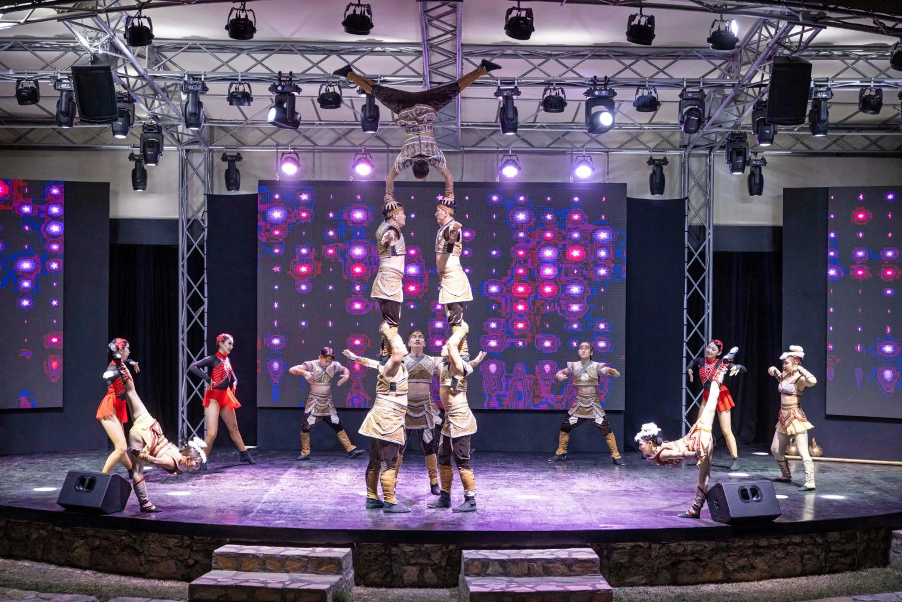 Evening entertainment in TUI BLUE Sarigerme Park