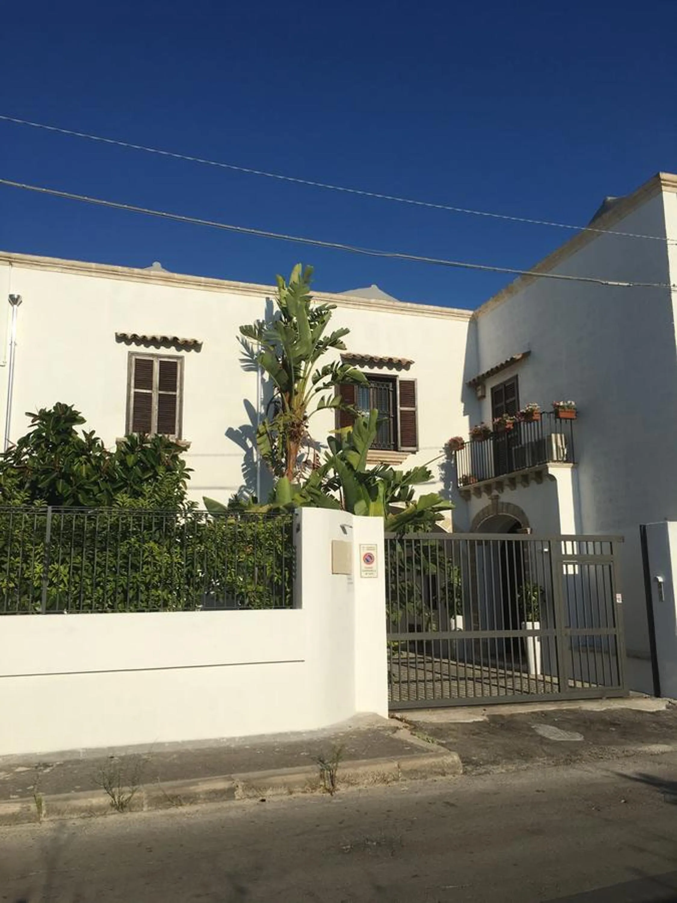 Facade/entrance in Le Garitte