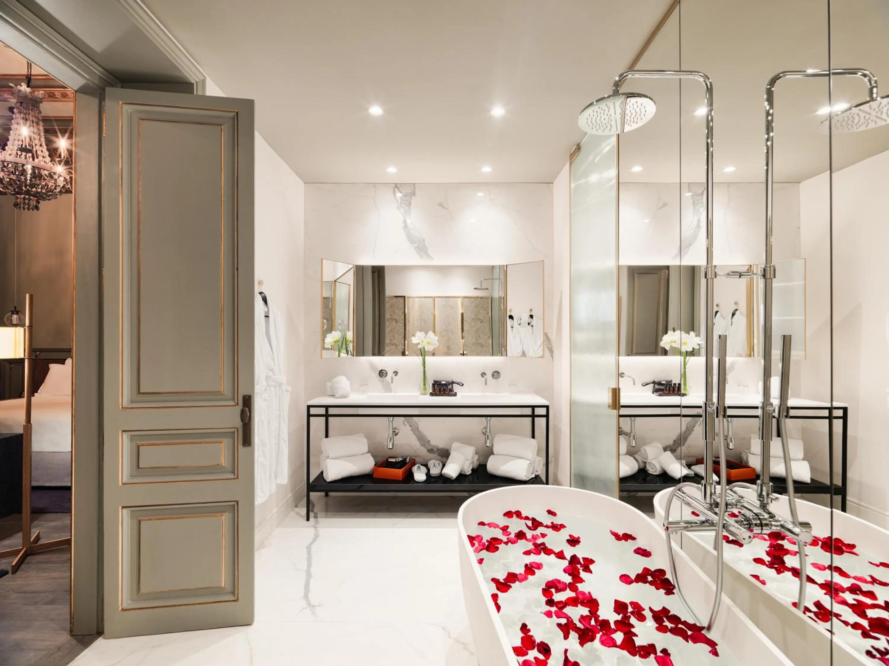 Bathroom, Bed in H10 Casa Mimosa 4* Sup