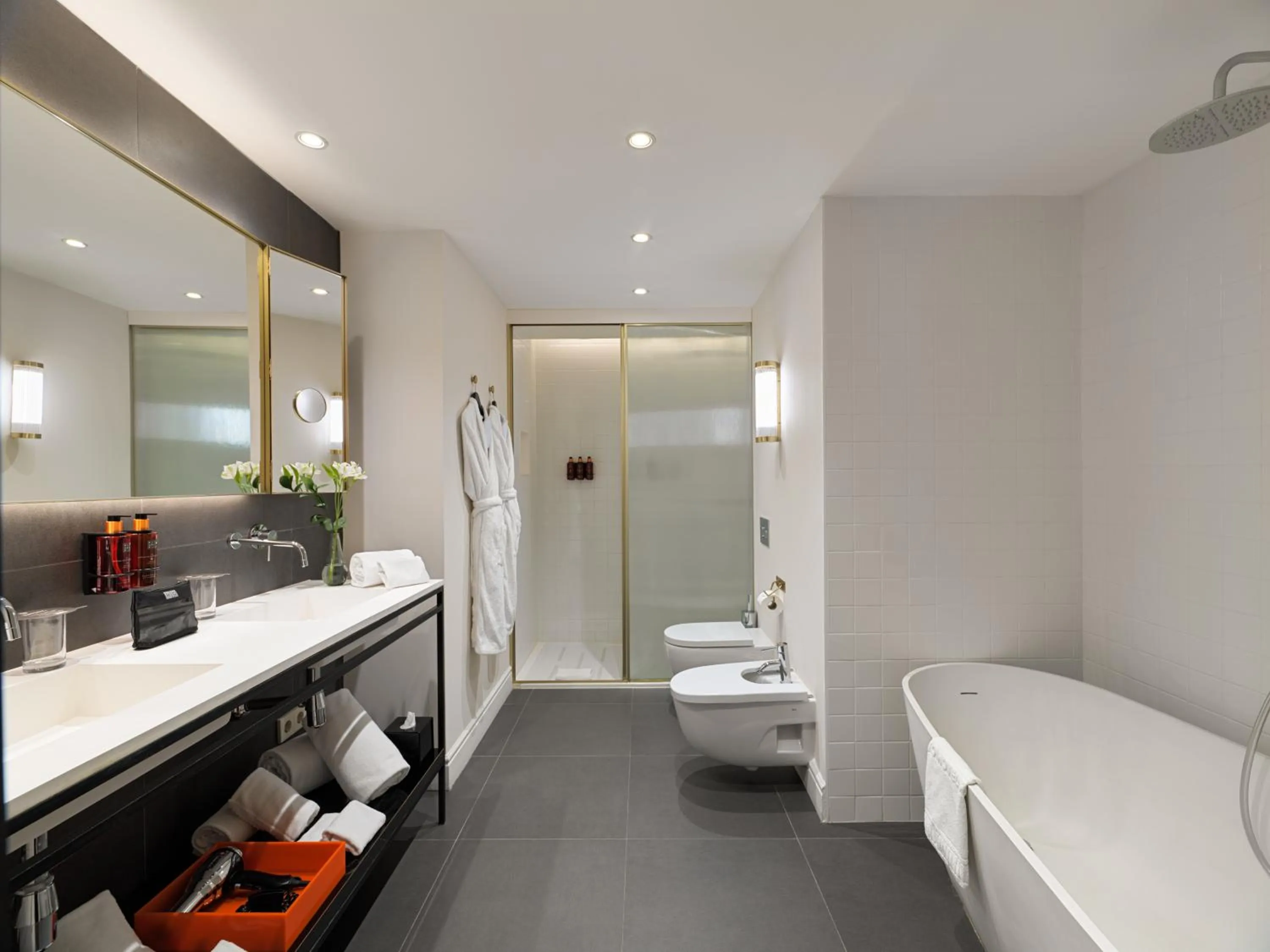 Bathroom, Bed in H10 Casa Mimosa 4* Sup