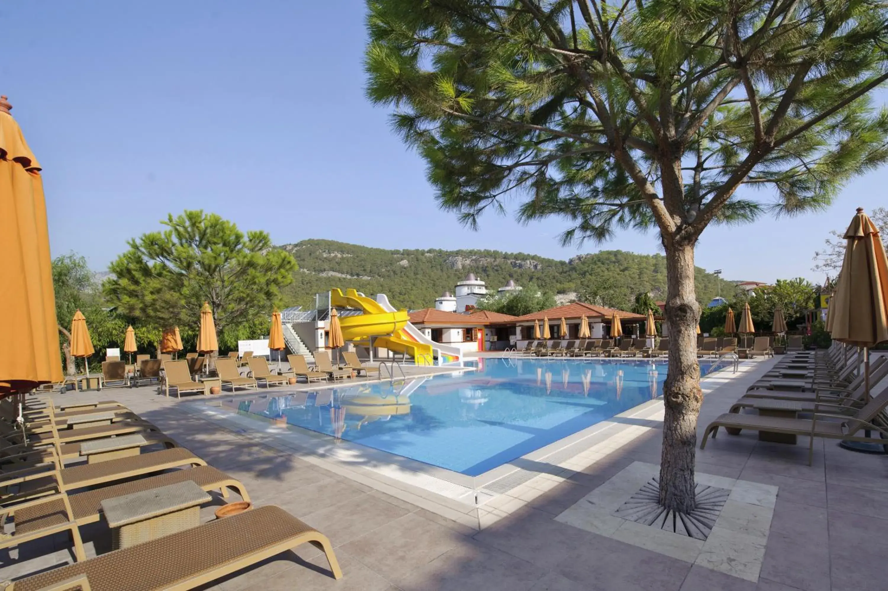 Swimming Pool in Akka Alinda Hotel