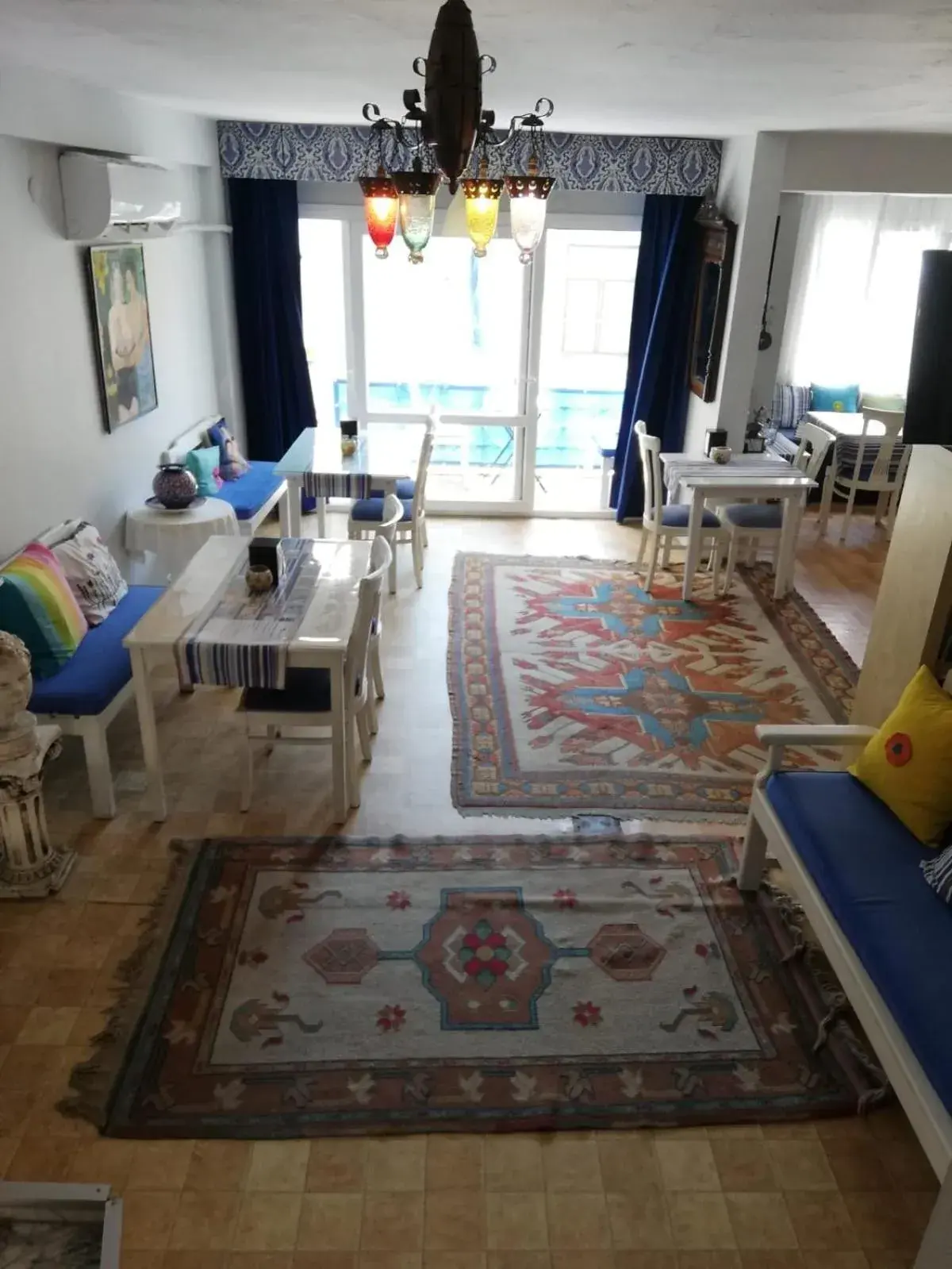 Lounge or bar in Urkmez Hotel Lounge or bar in Urkmez Hotel