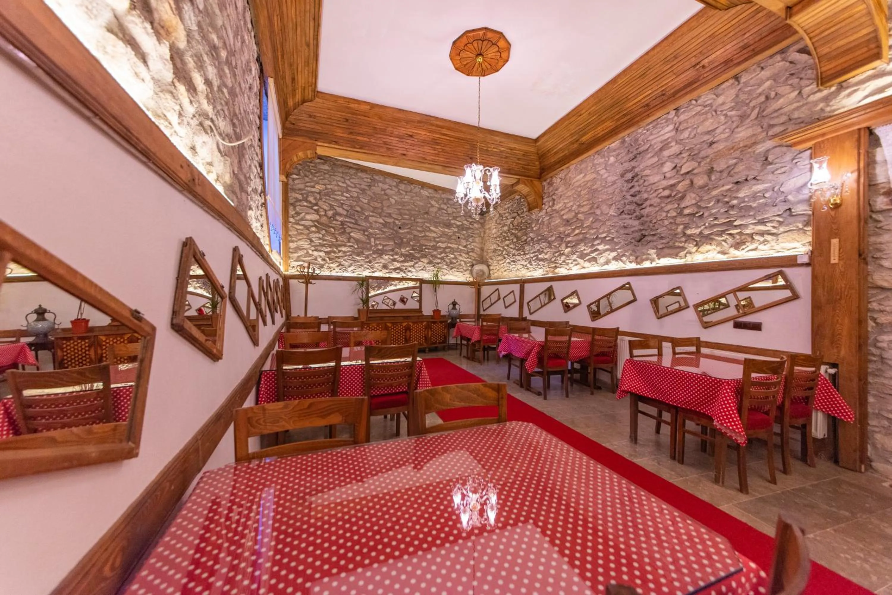 Restaurant/places to eat in Cesmeli Konak Garden