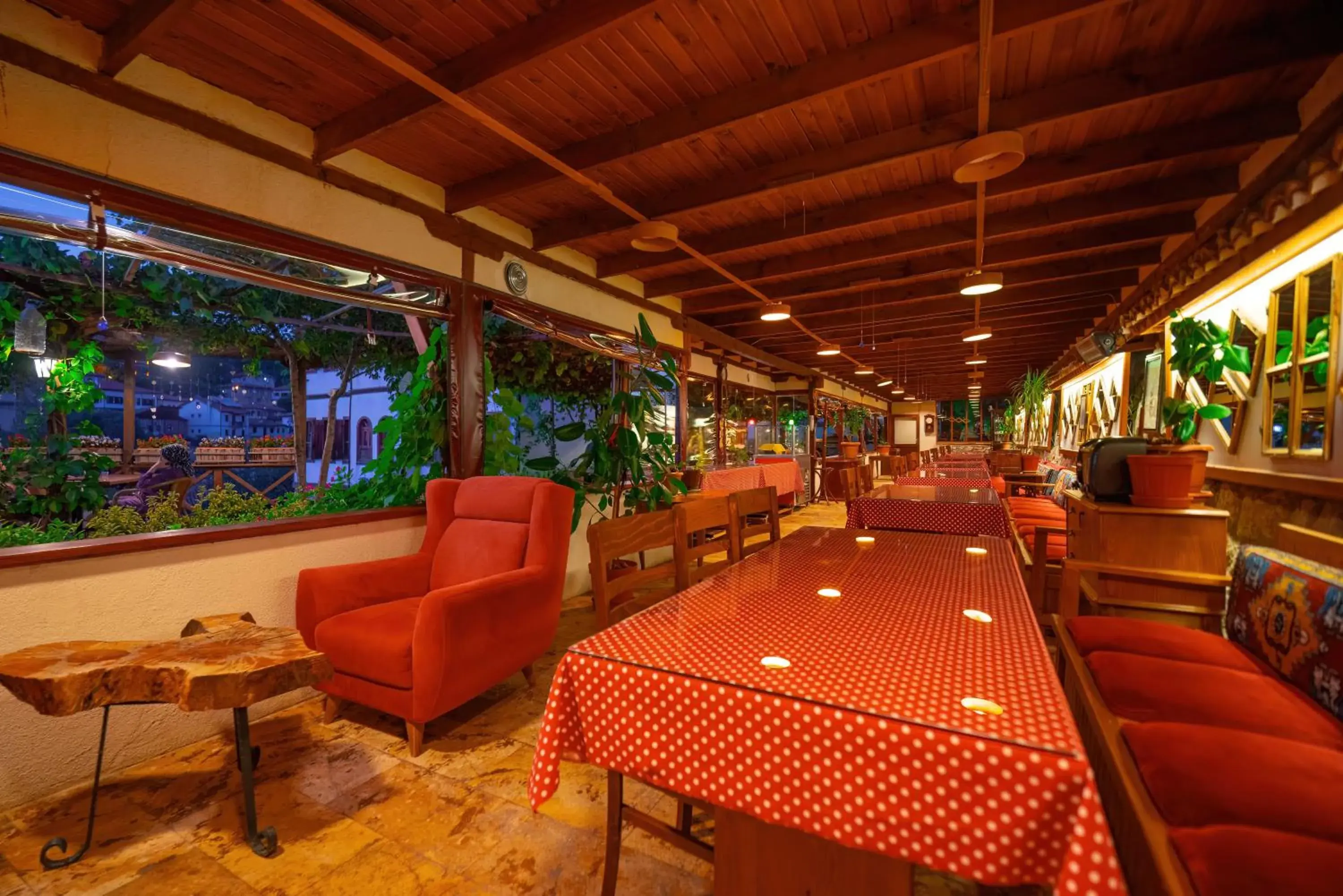 Restaurant/places to eat in Cesmeli Konak Garden Restaurant/places to eat in Cesmeli Konak Garden