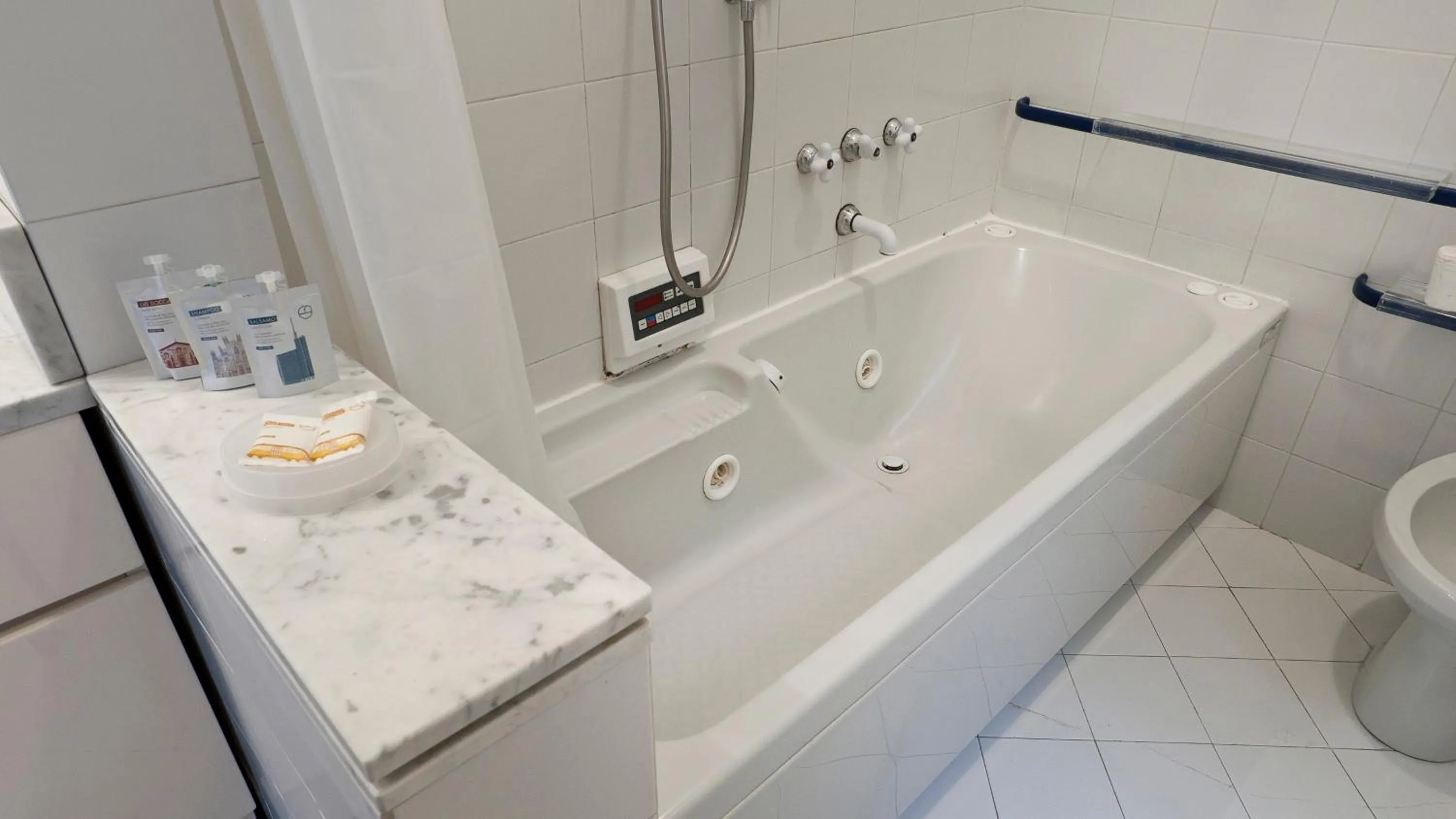 Bathroom in Italianway Easy - Benedetto Marcello 28