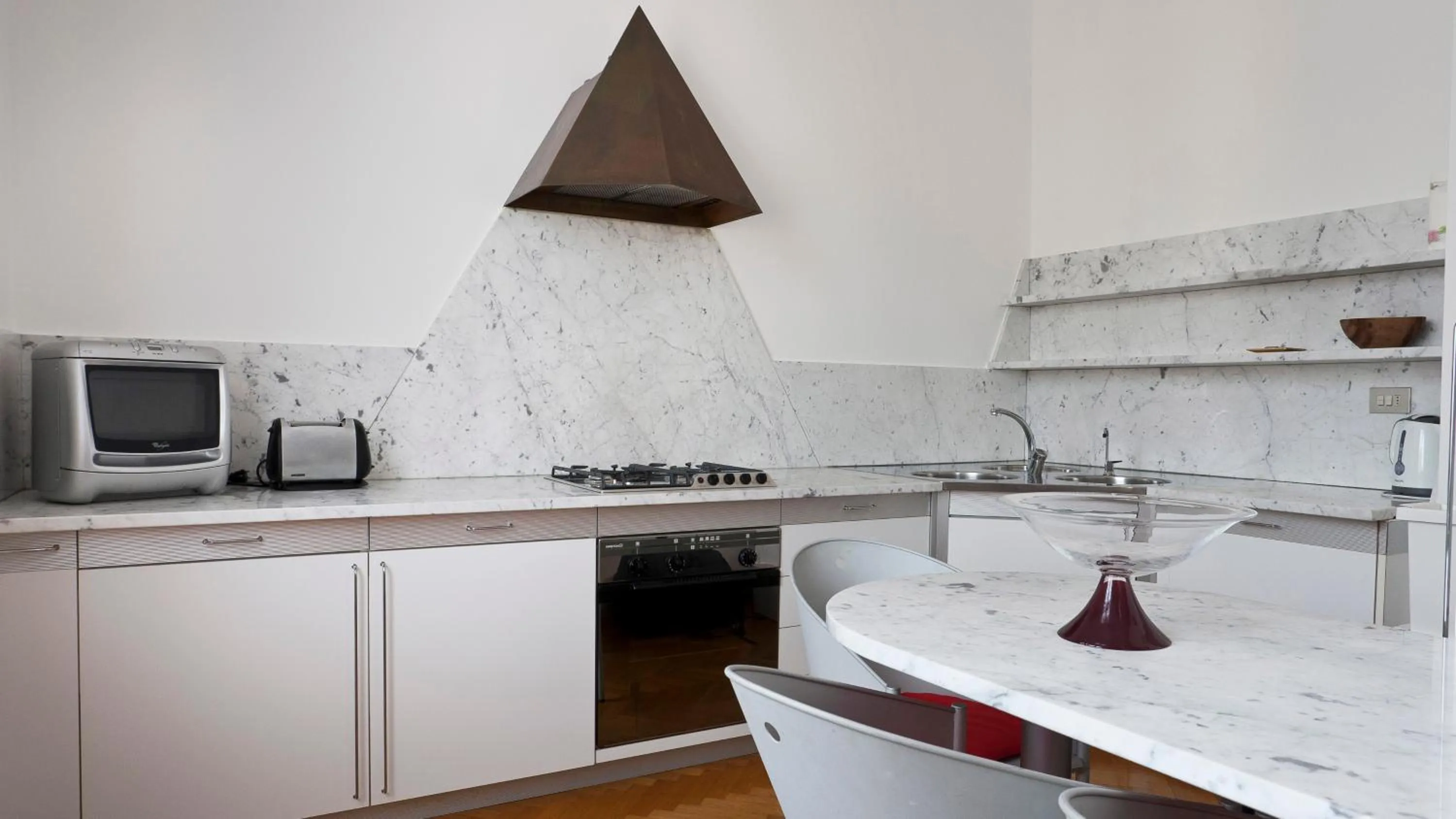 Photo of the whole room in Italianway Easy - Benedetto Marcello 28