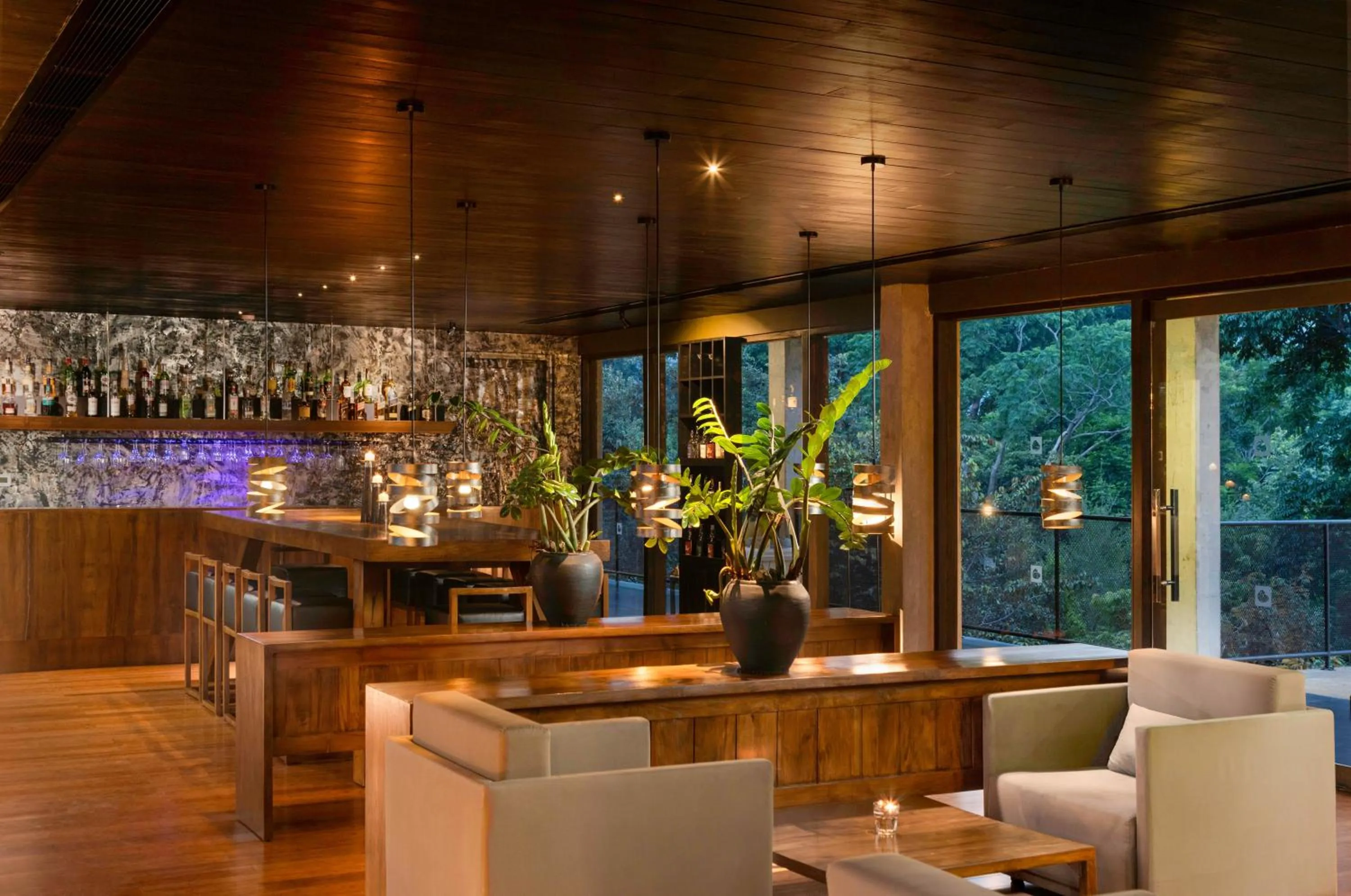 Lounge or bar in Jetwing Lake