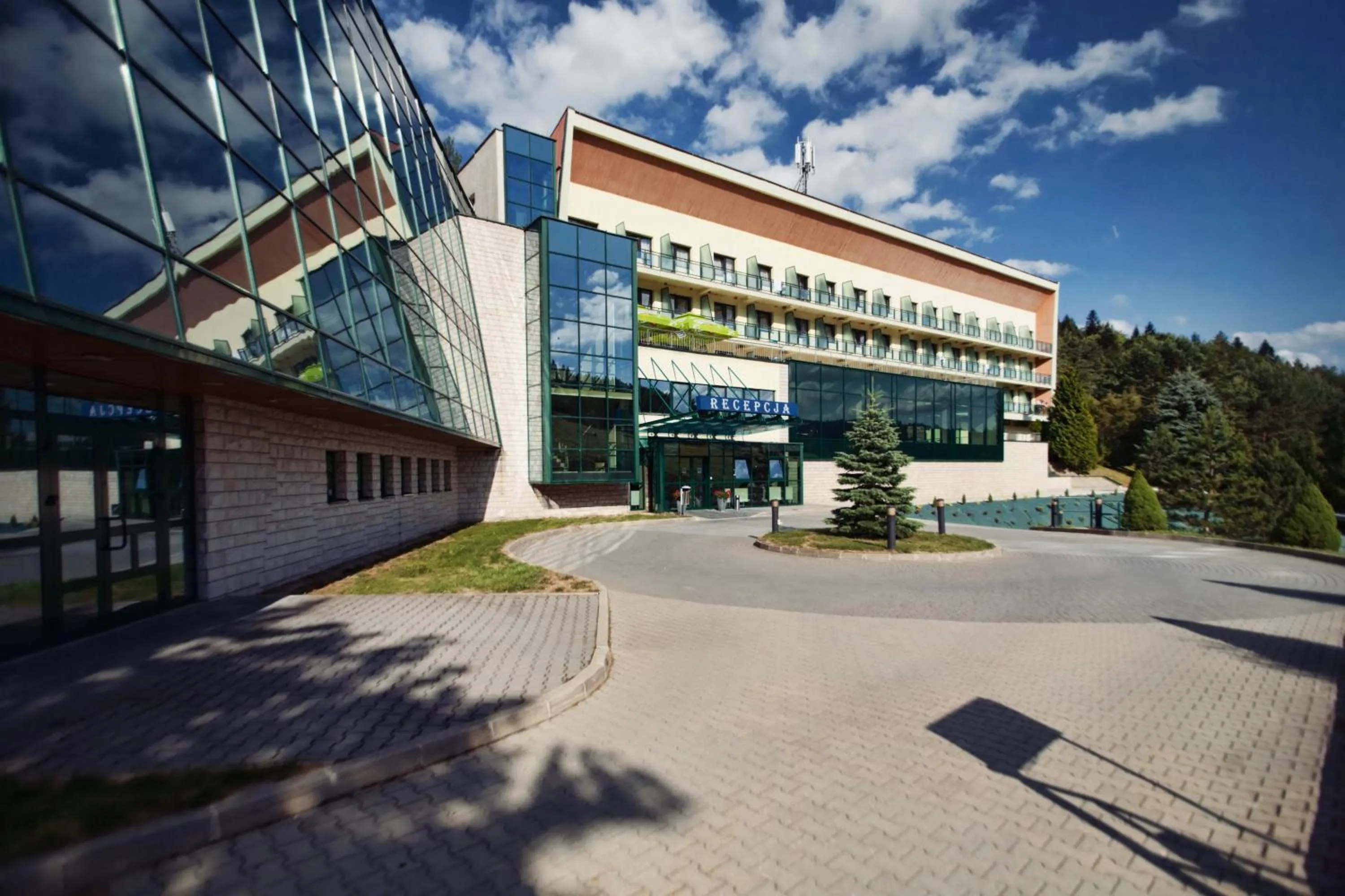 Facade/entrance in Hotel Pegaz