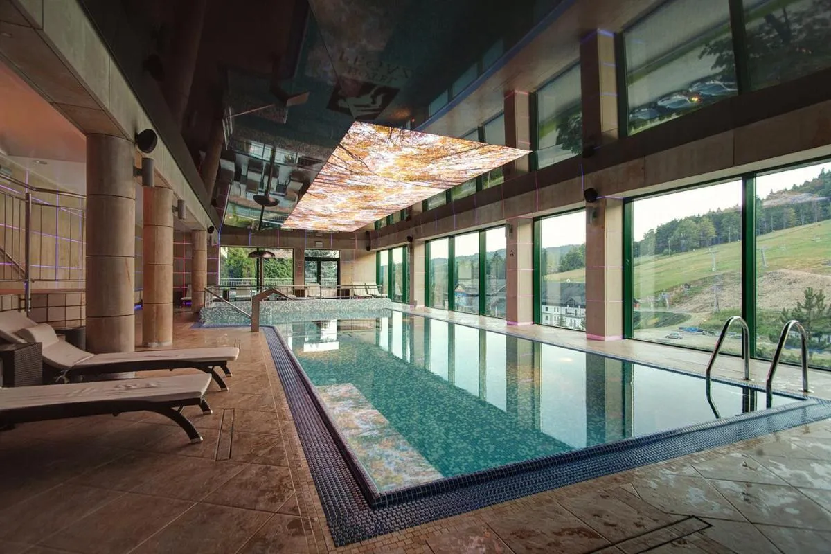 Swimming pool in Hotel Pegaz