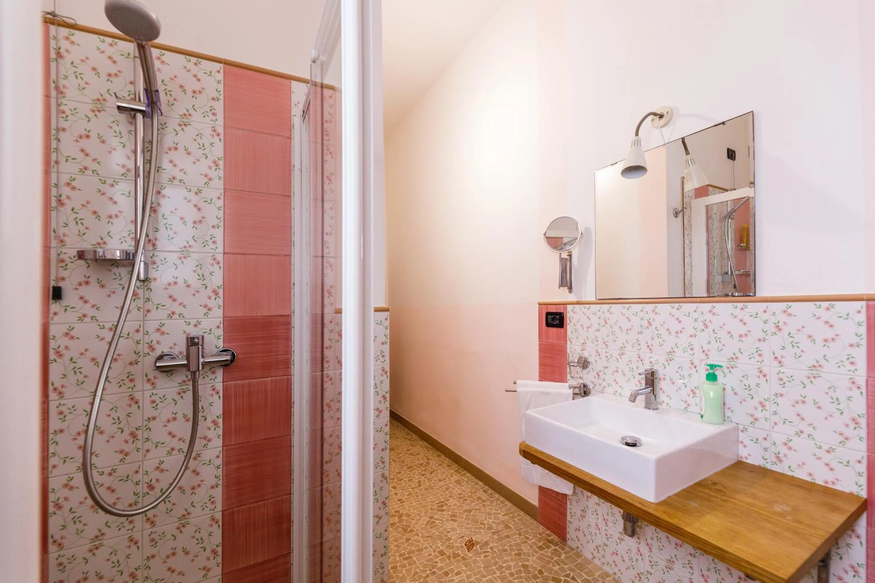 Shower in B&B Casa Probo