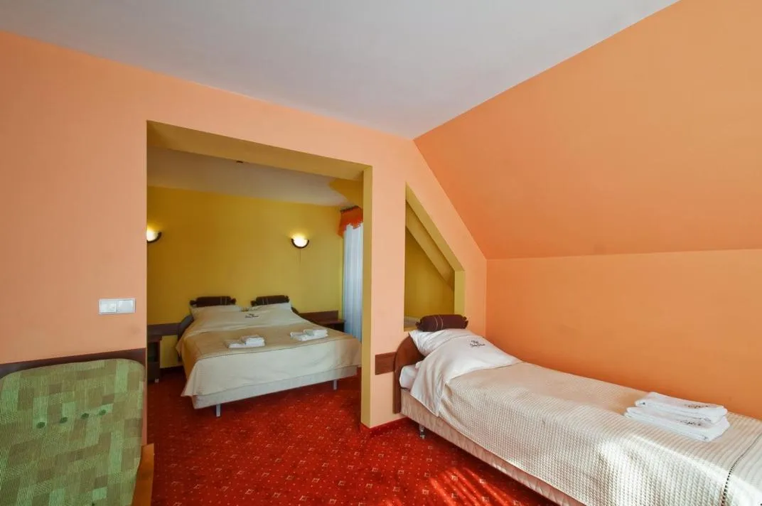 Bedroom, Bed in Skalny Dworek