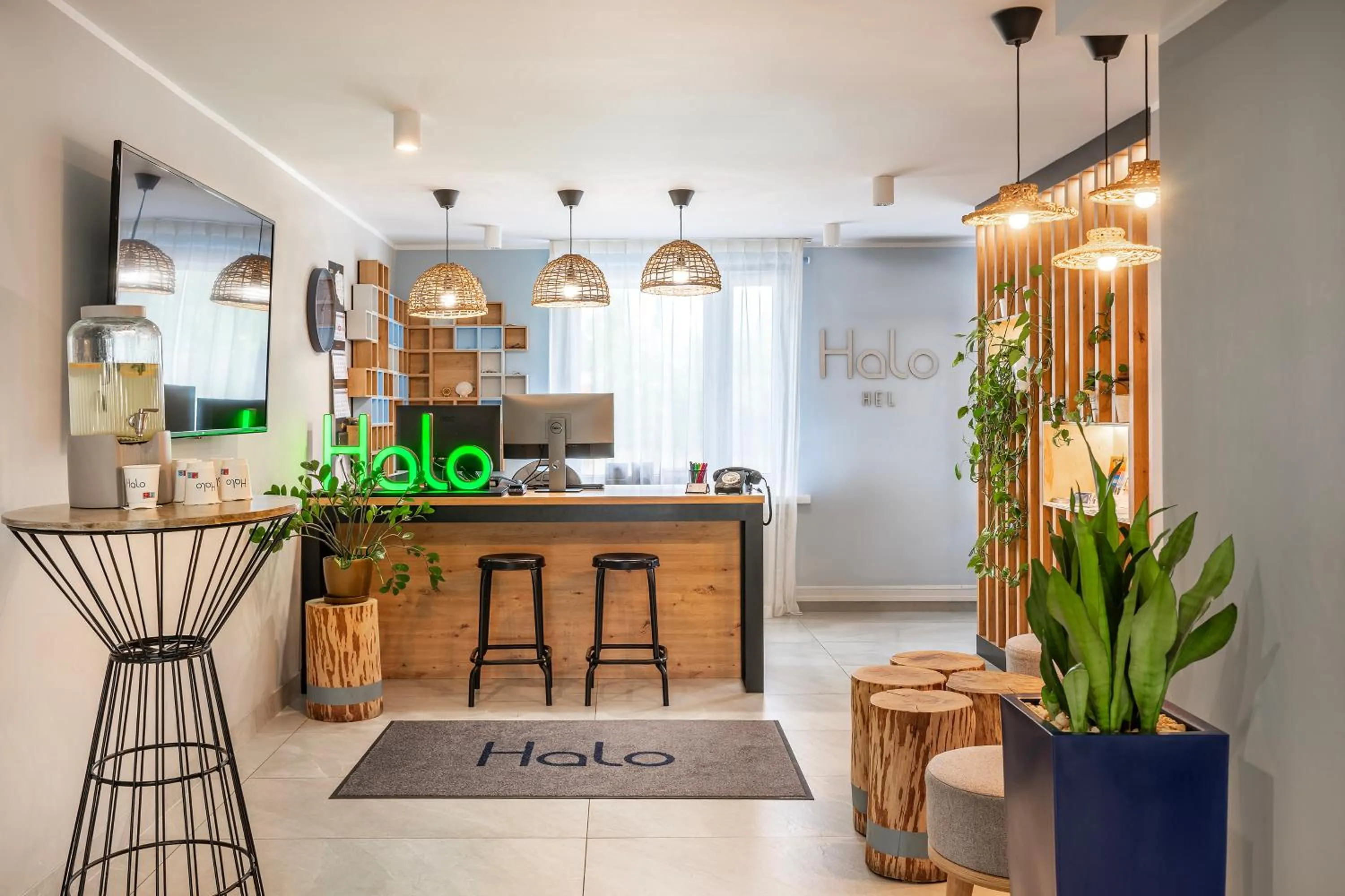 Lobby or reception in Halo Hel